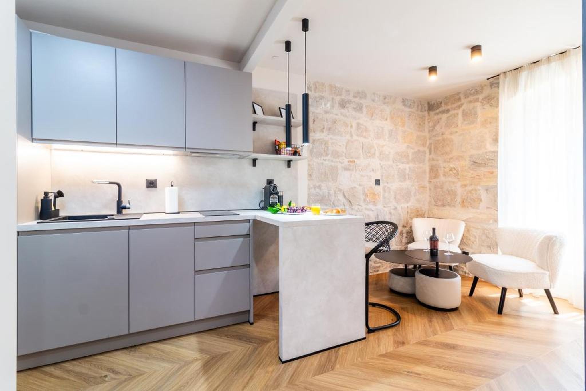 Apartments Centre In Stone House 115631-A1