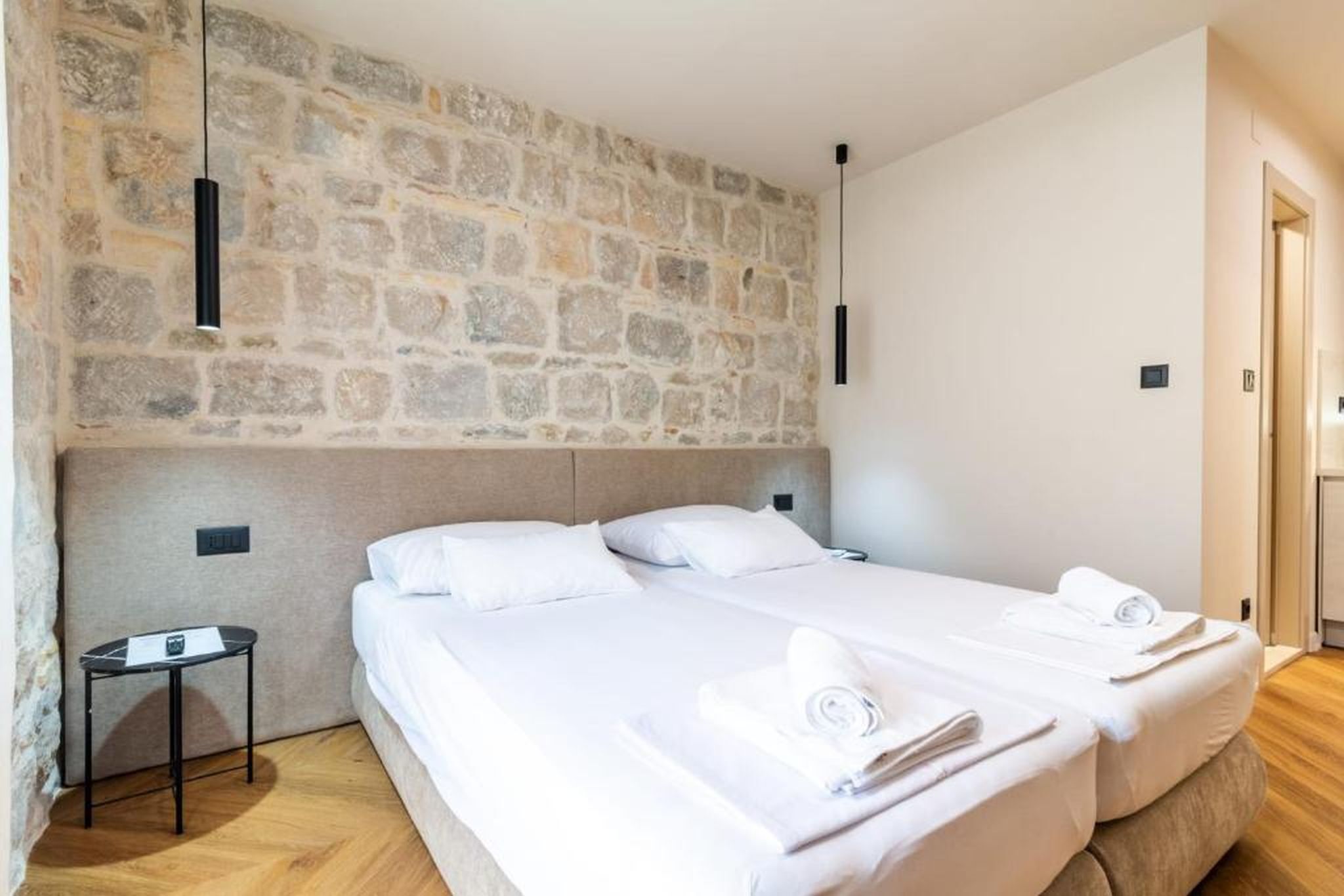 Apartments Centre In Stone House 115631-A2