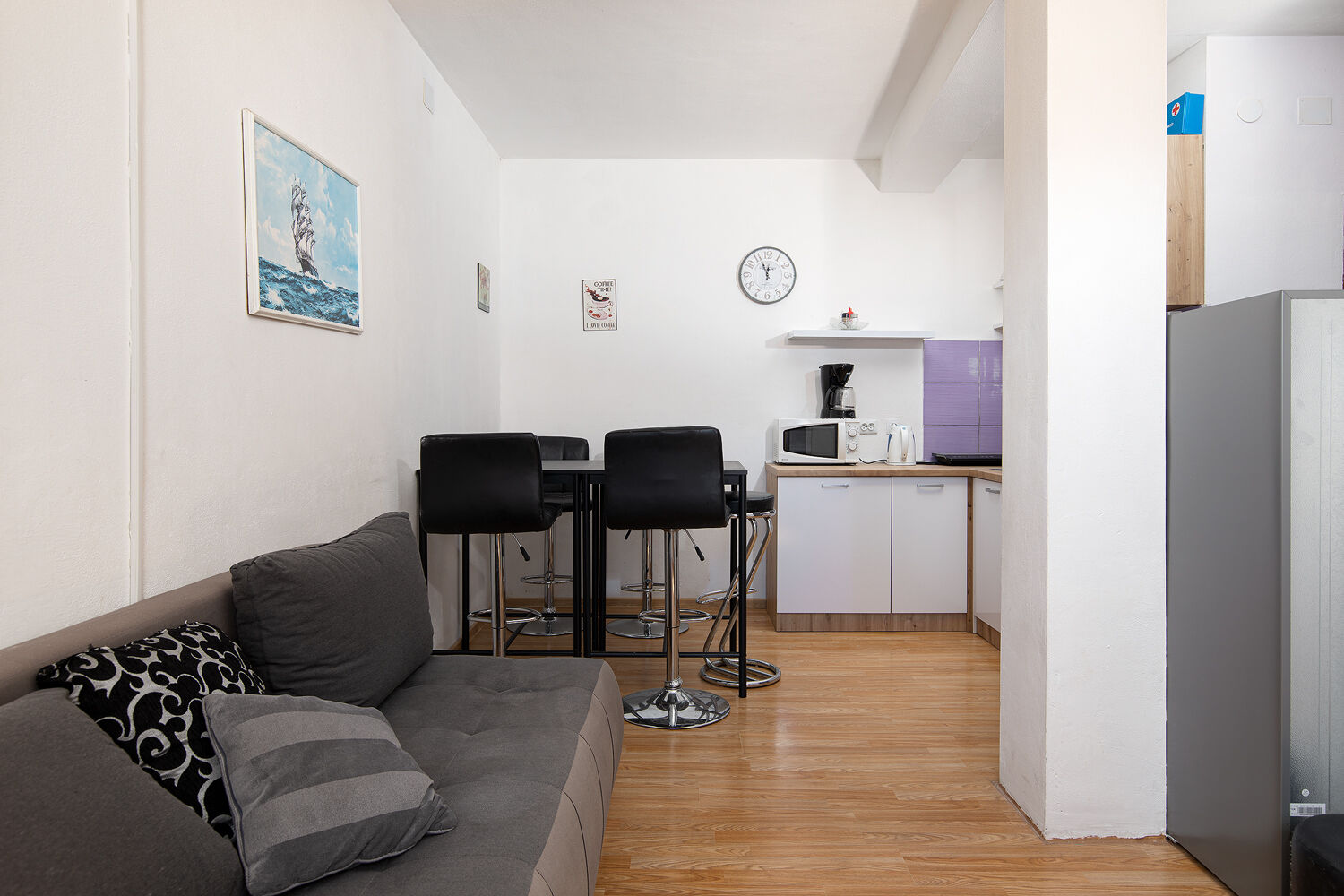 Apartment Vladimir 74881-A2