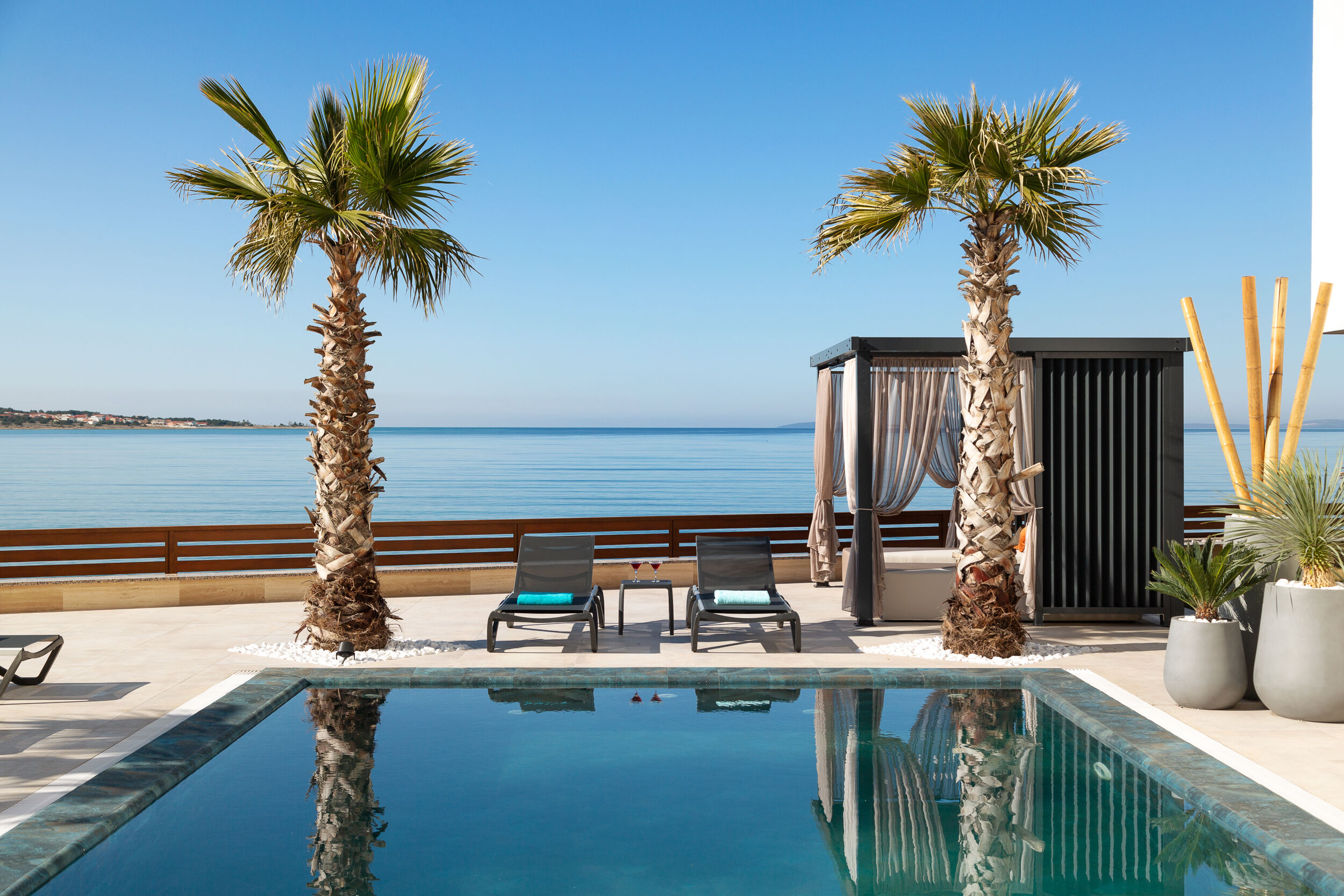 Villa Resort Malibu Imperial 64131-K1