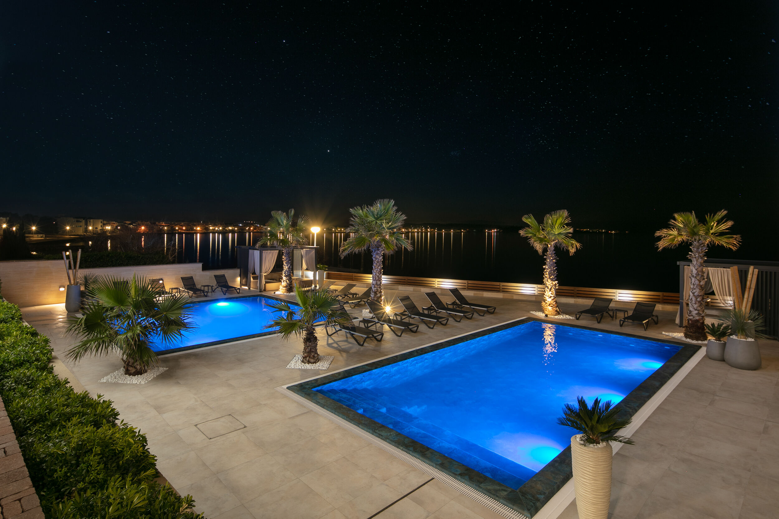 Villa Resort Malibu Imperial 64131-K1