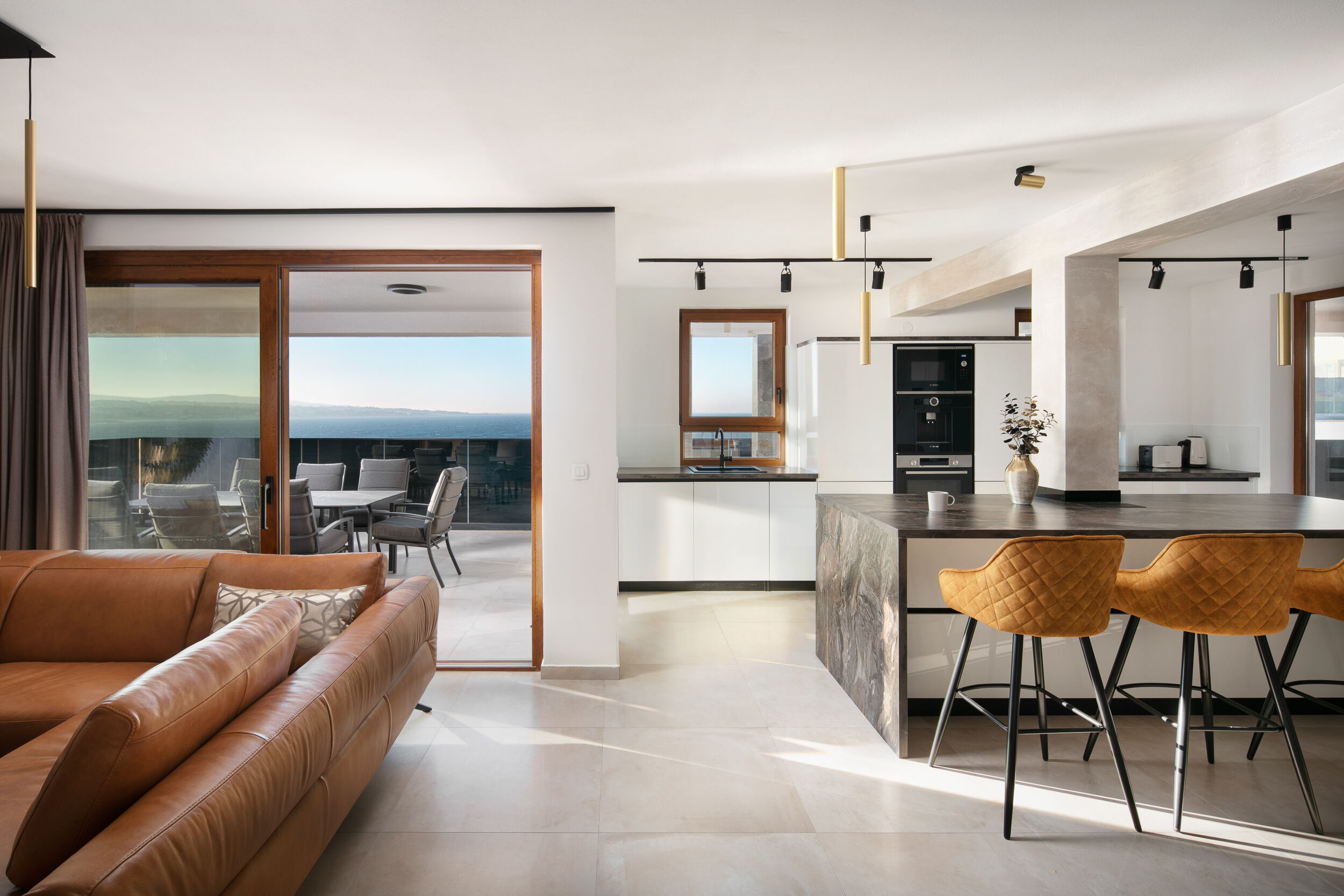 Villa Resort Malibu Imperial 64131-K1