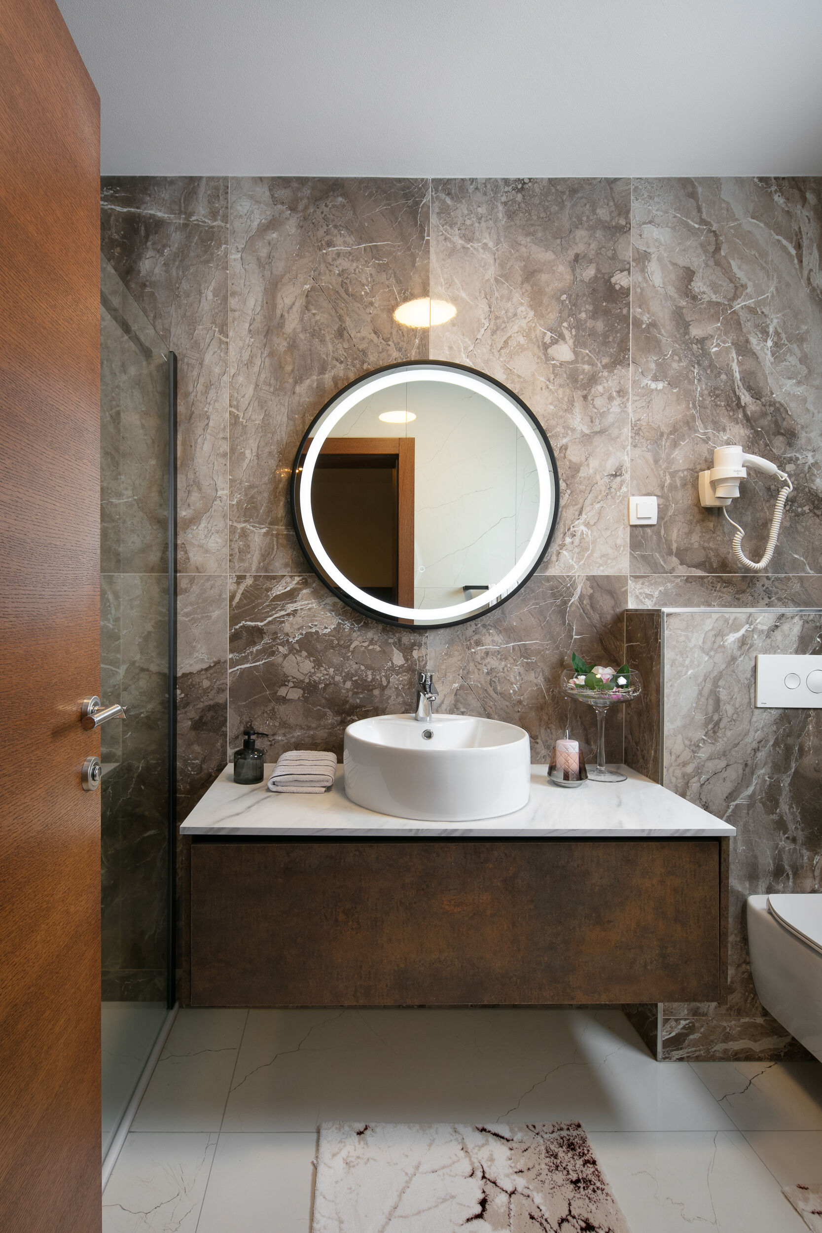 Villa Resort Malibu Imperial 64131-K1