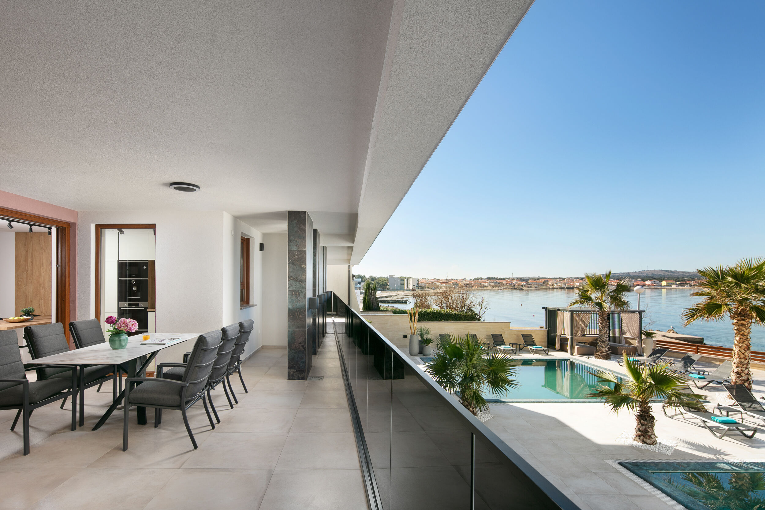 Villa Resort Malibu Imperial 64131-K1