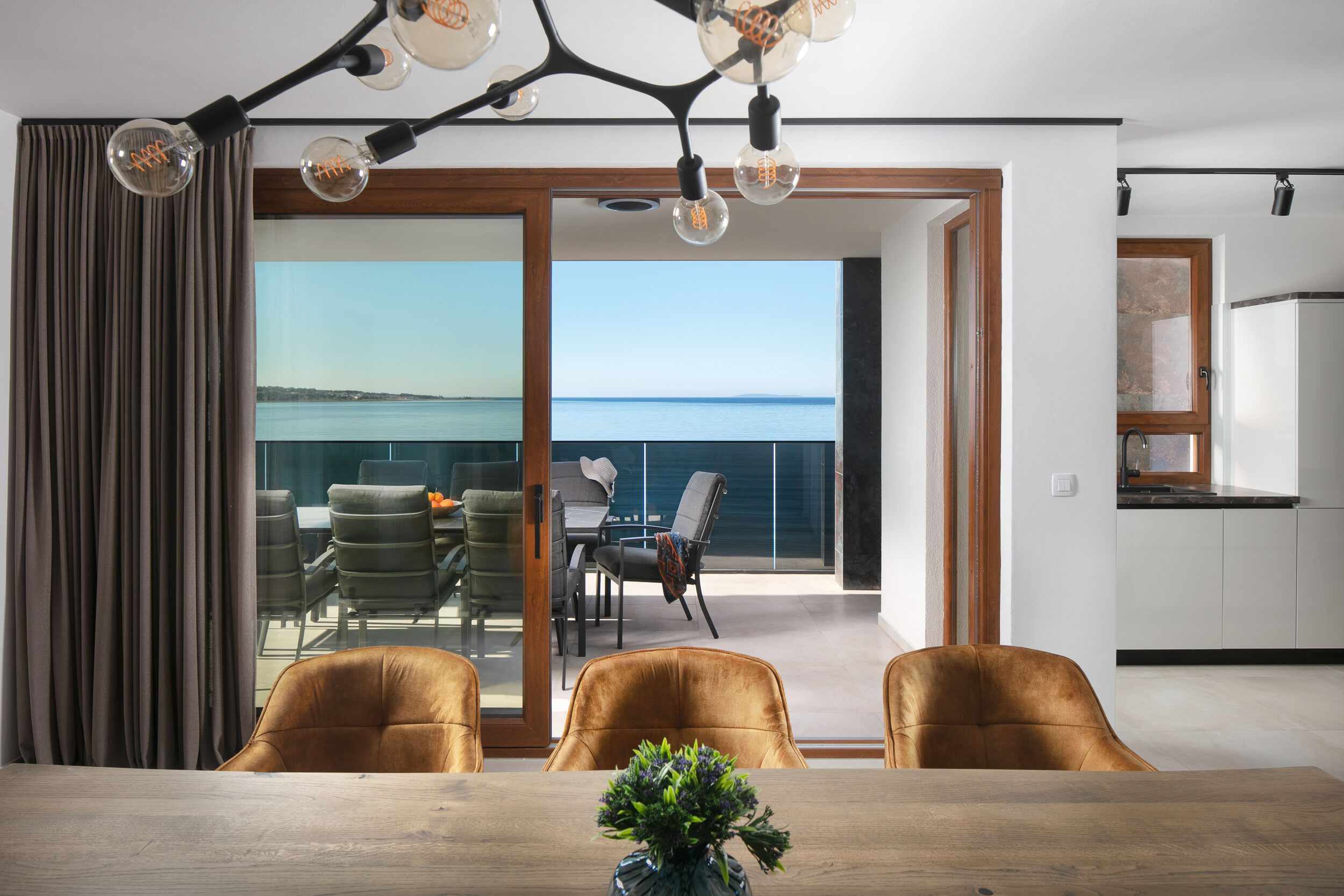 Villa Resort Malibu Imperial 64131-K1