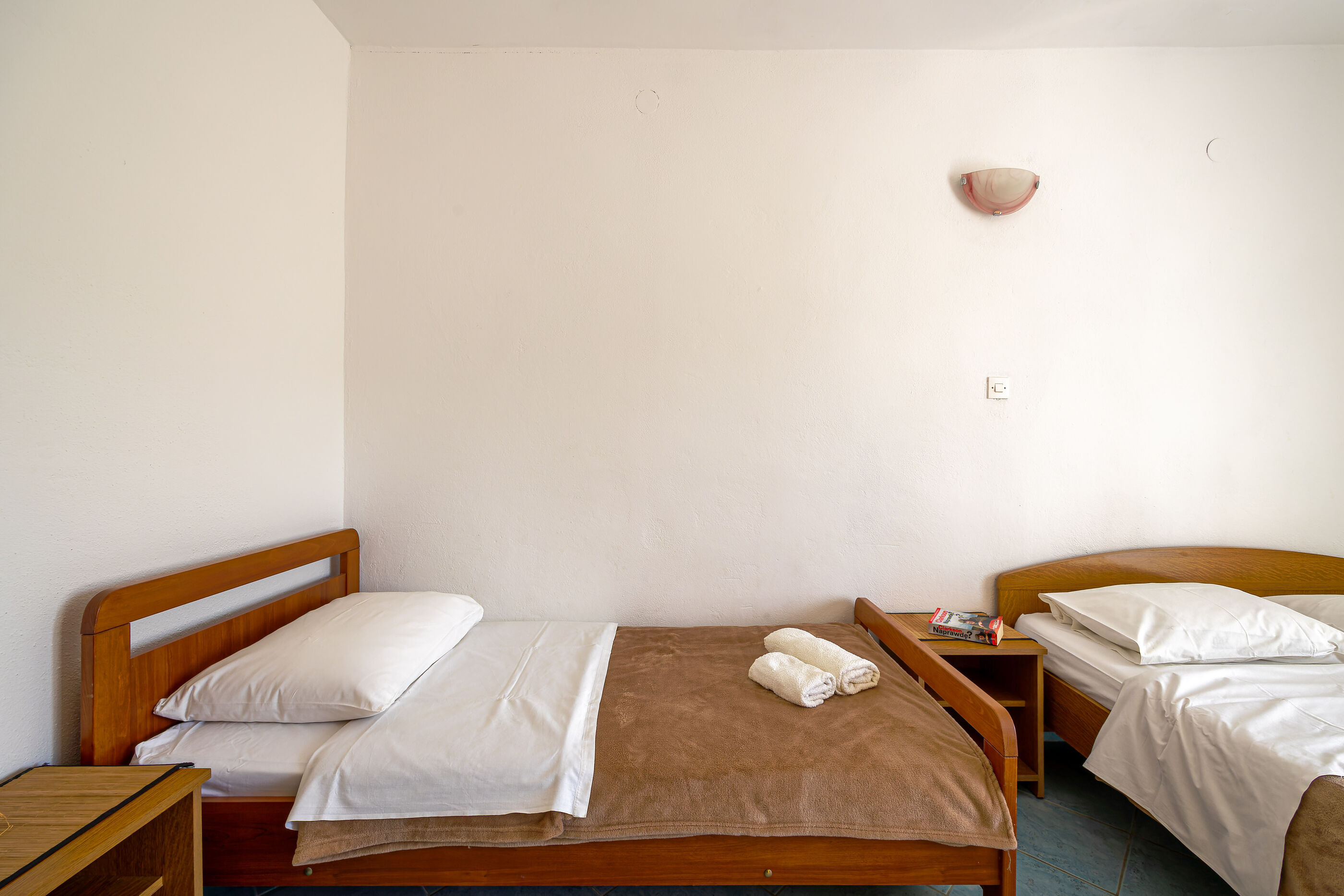 Apartments Naki 10487-A2