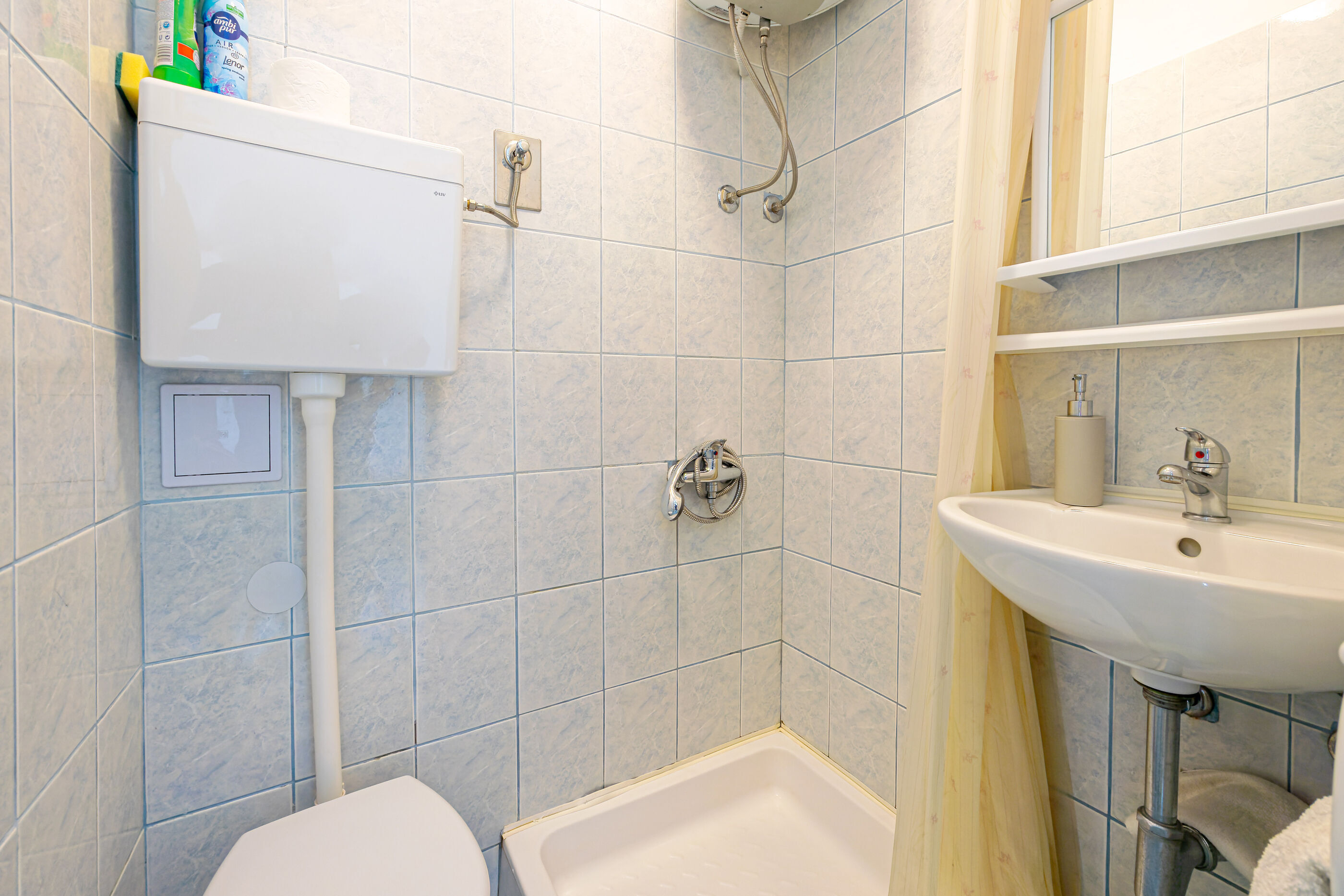 Apartments Naki 10487-A2