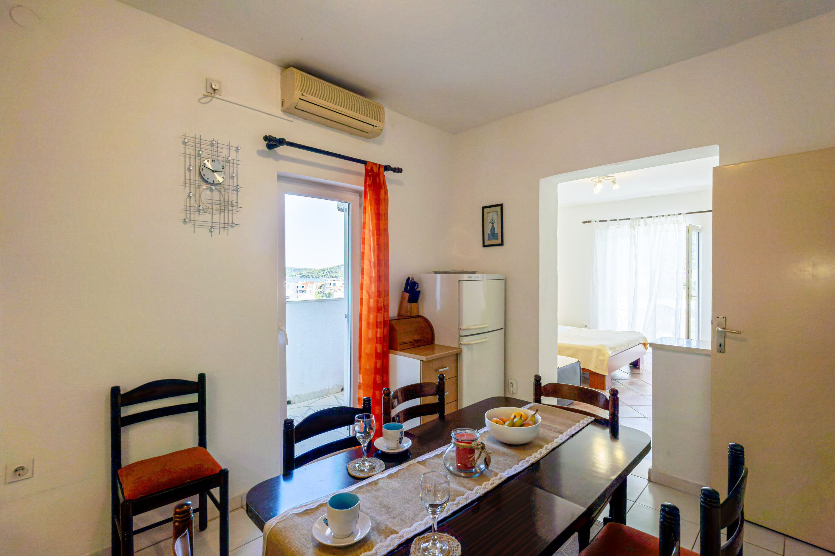 Apartments Naki 10487-A2