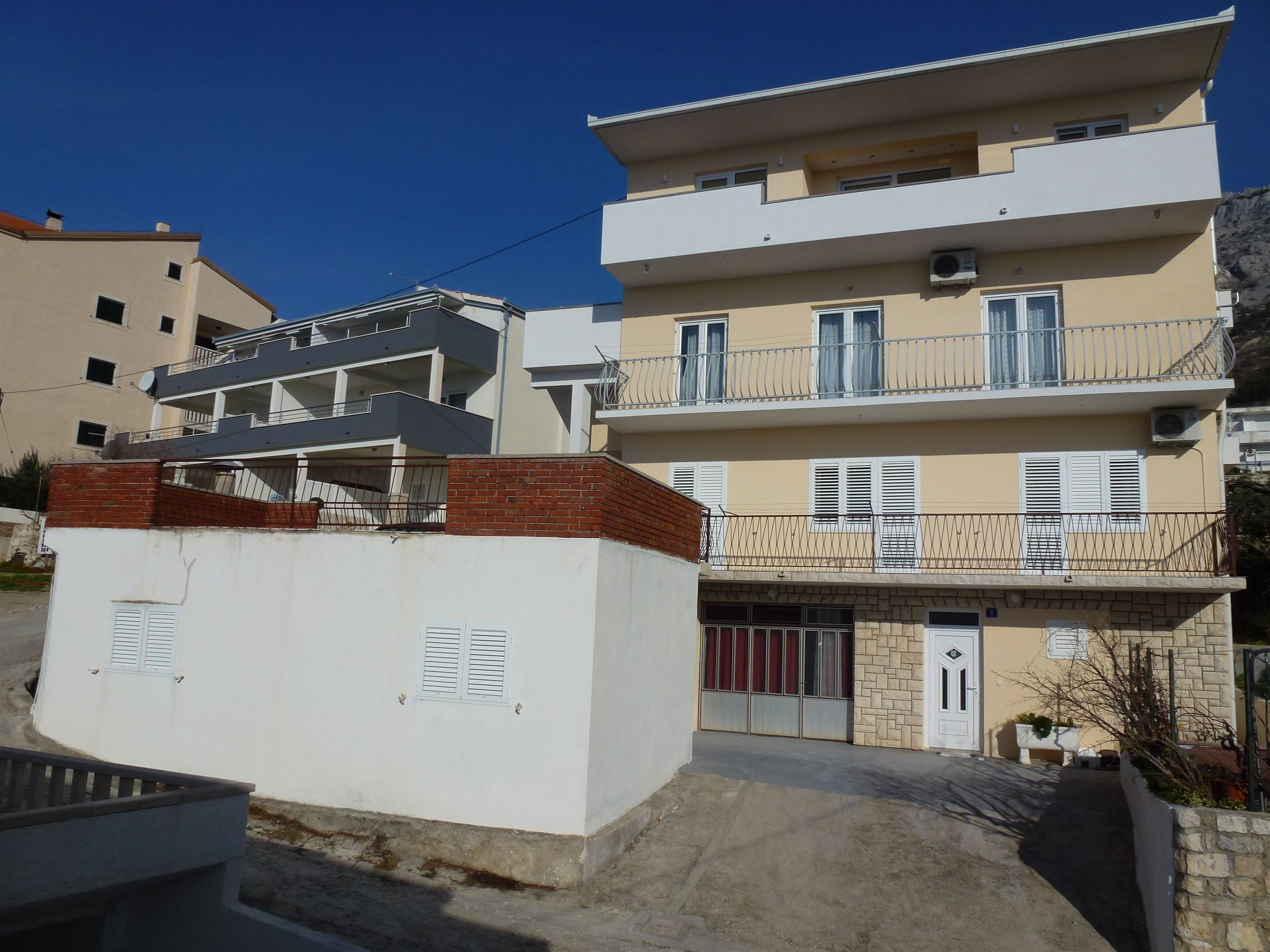 Apartments Sunset 106691-A2