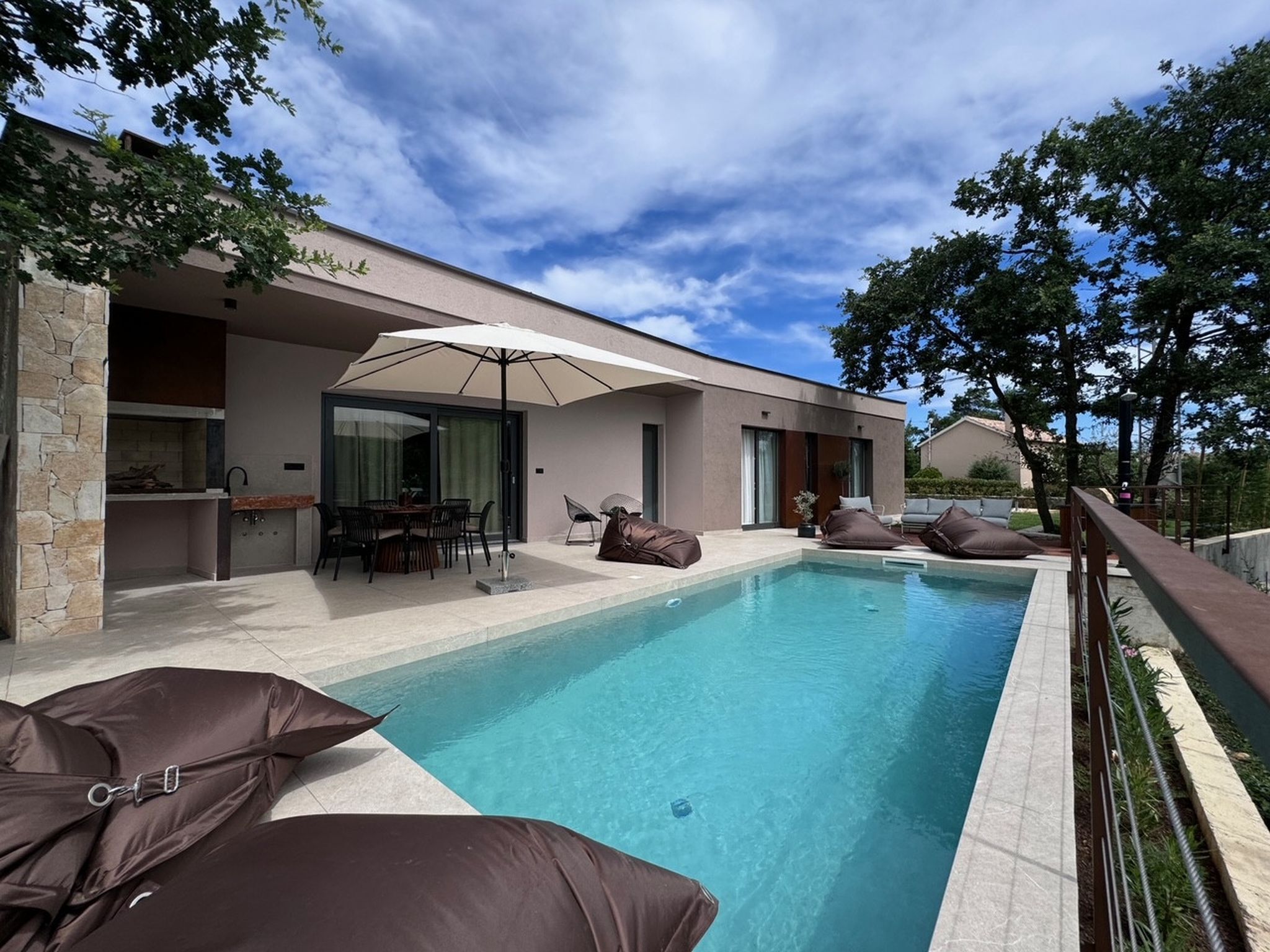 Villa Veros Accommodation in Labin