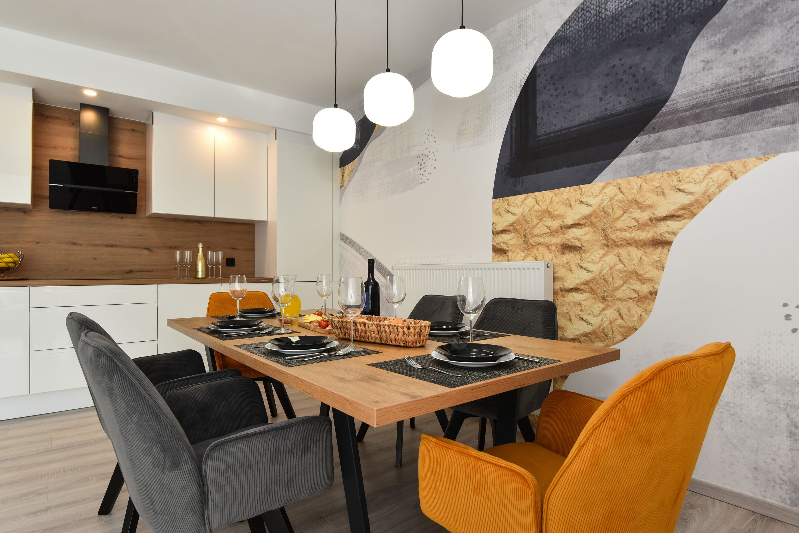 House Nikolina 64133-K1