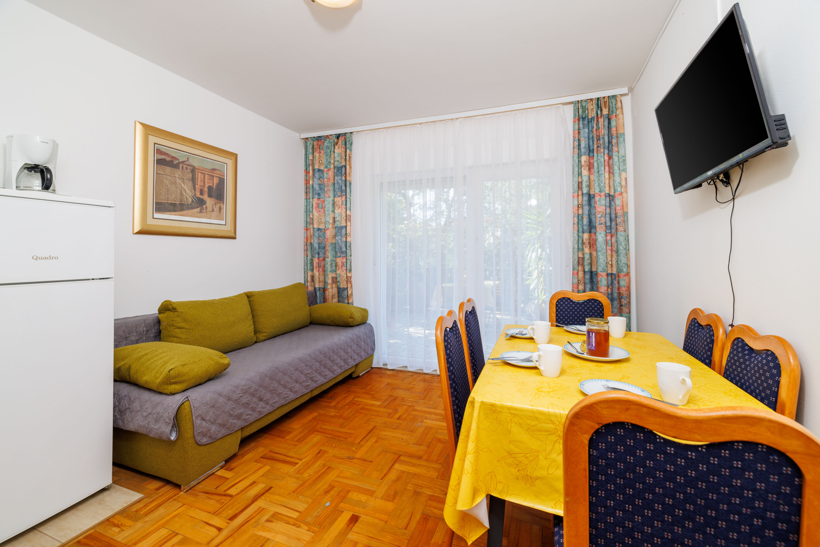 Apartments Pinty 62836-A1