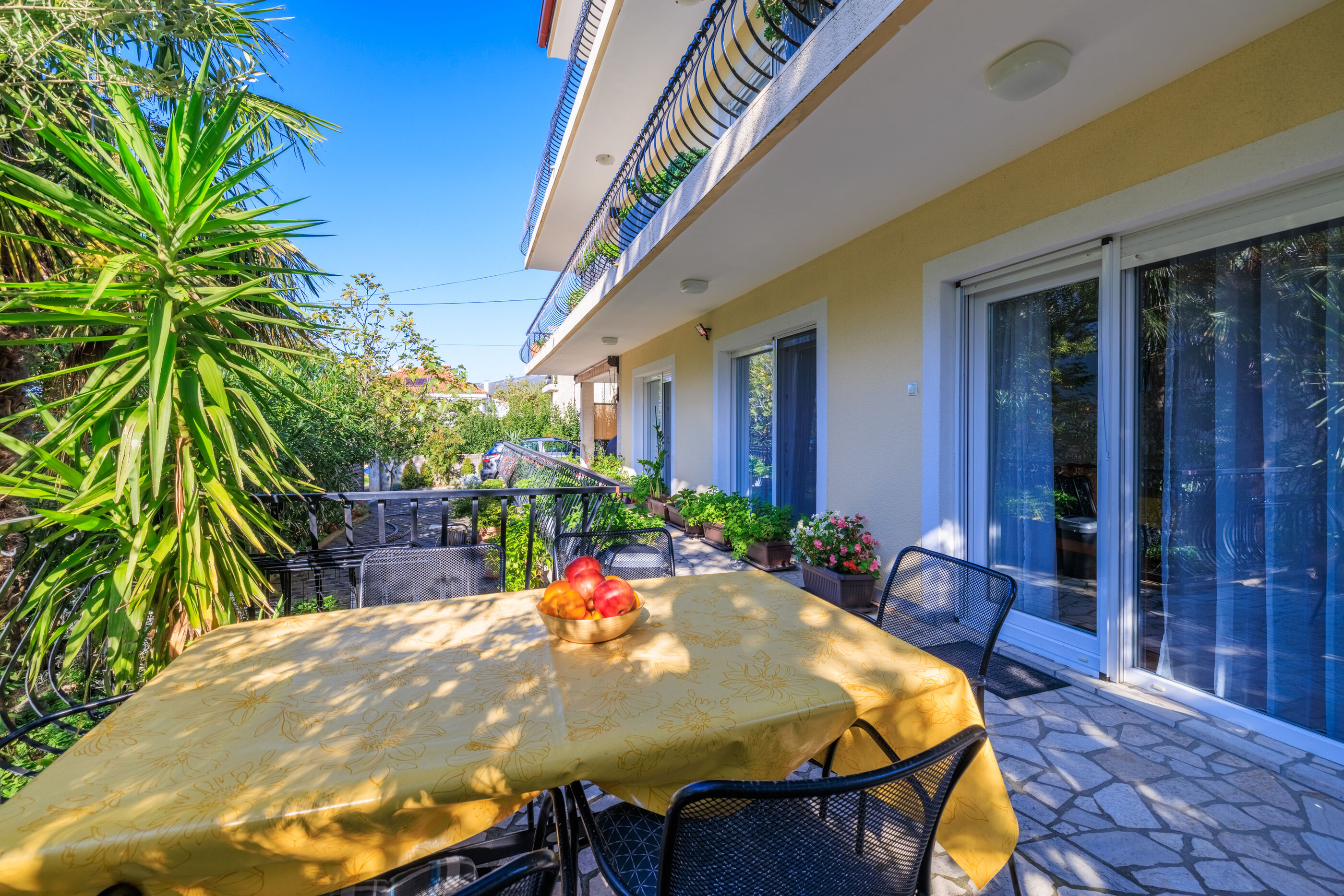 Apartments Pinty 62836-A1