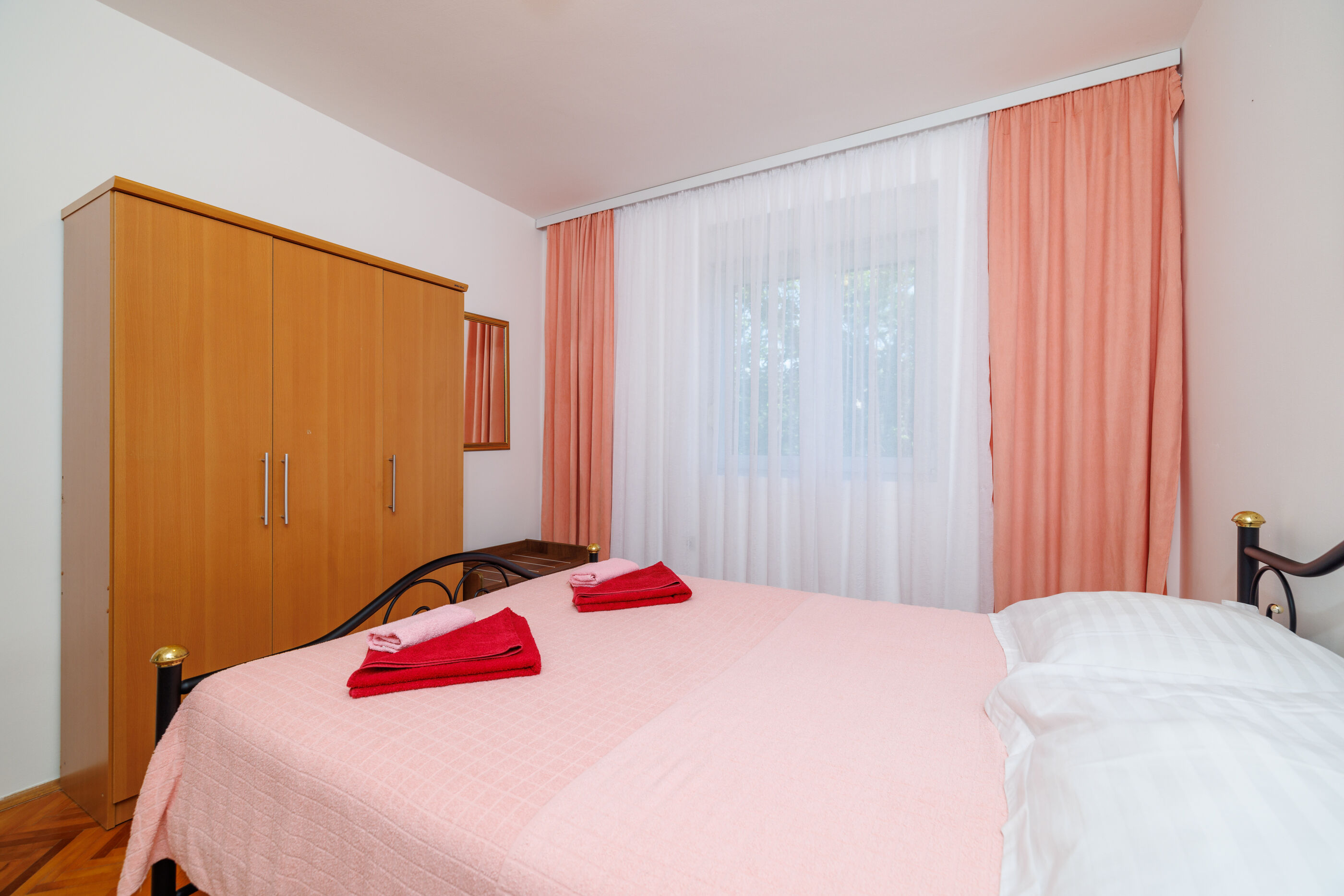Apartments Pinty 62836-A2