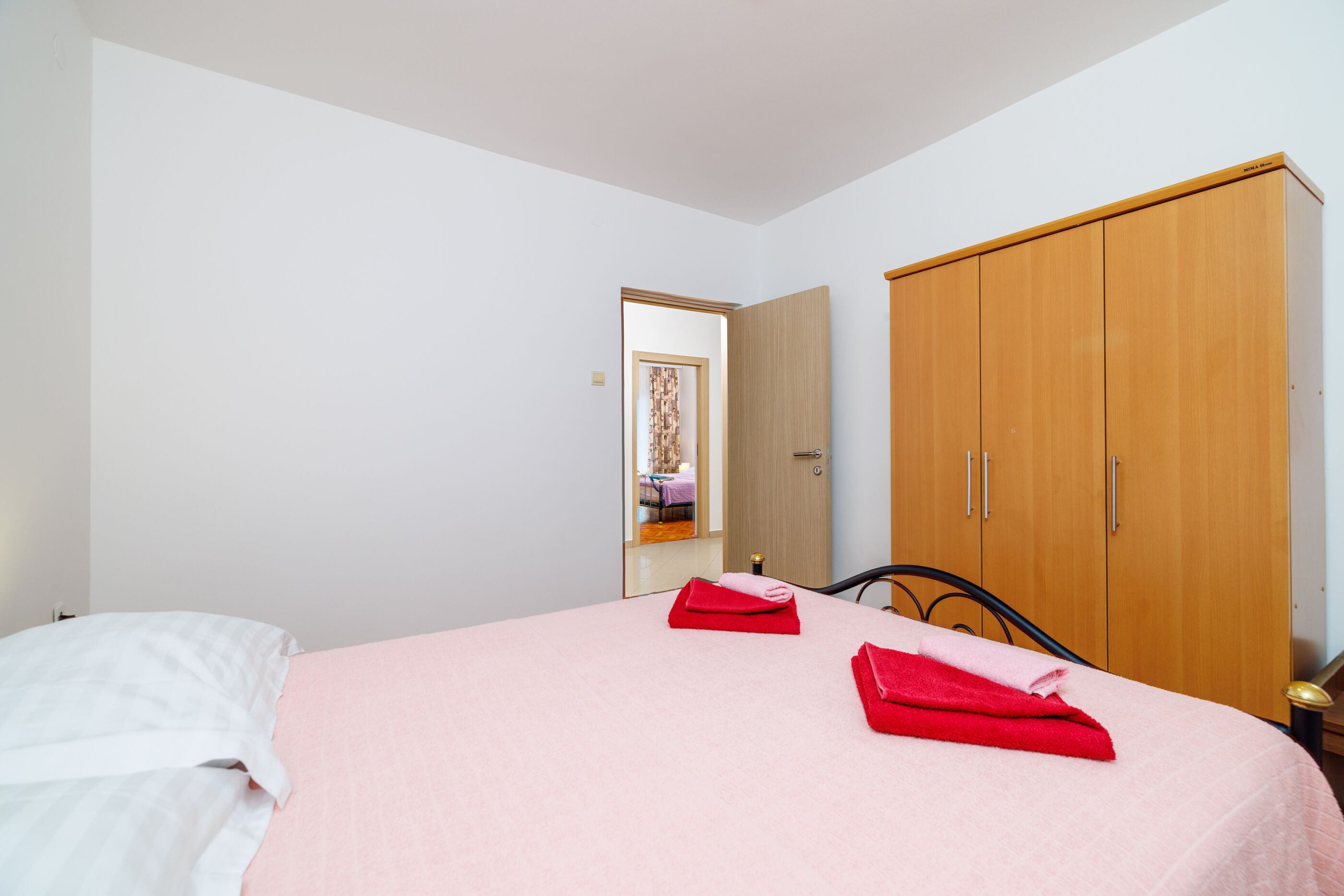 Apartments Pinty 62836-A2