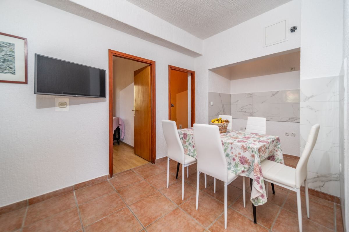 Apartments Marinko 60001-A3