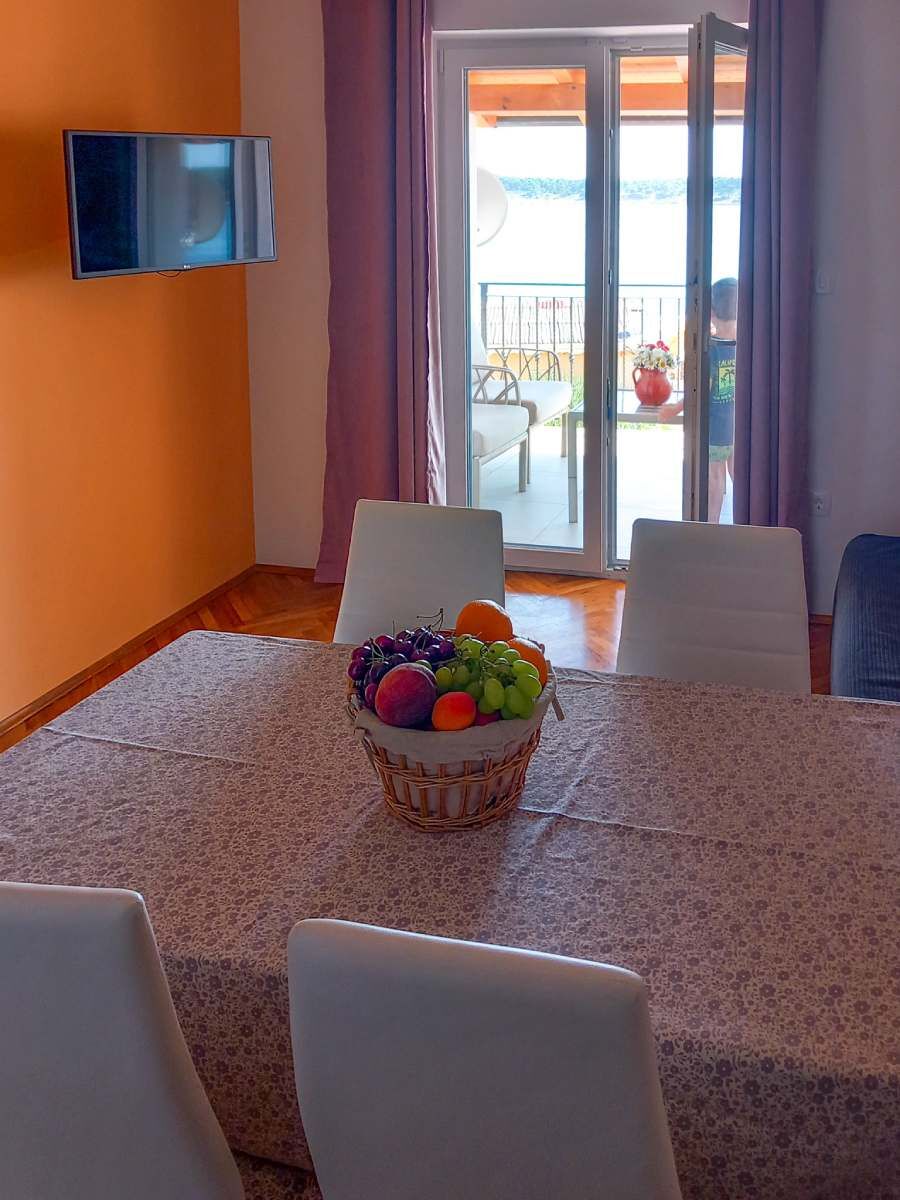 Apartments Marinko 60001-A4