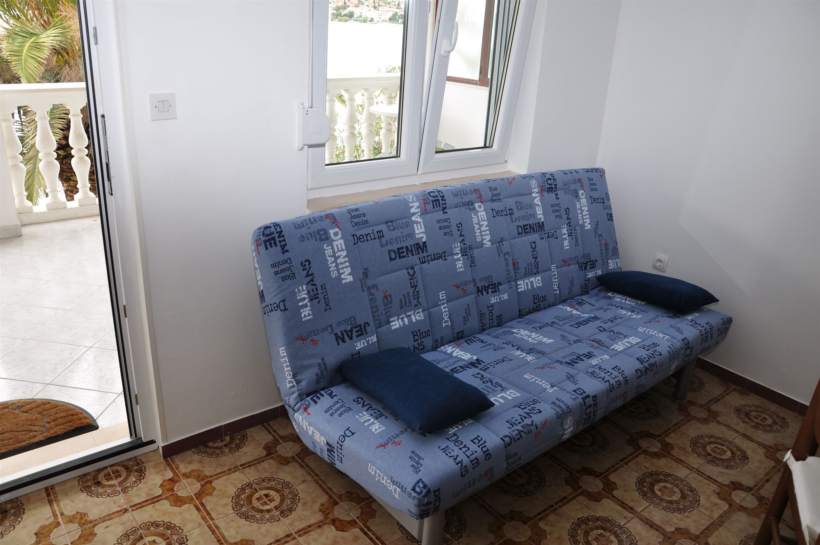 Apartments Bibi 11162-A1
