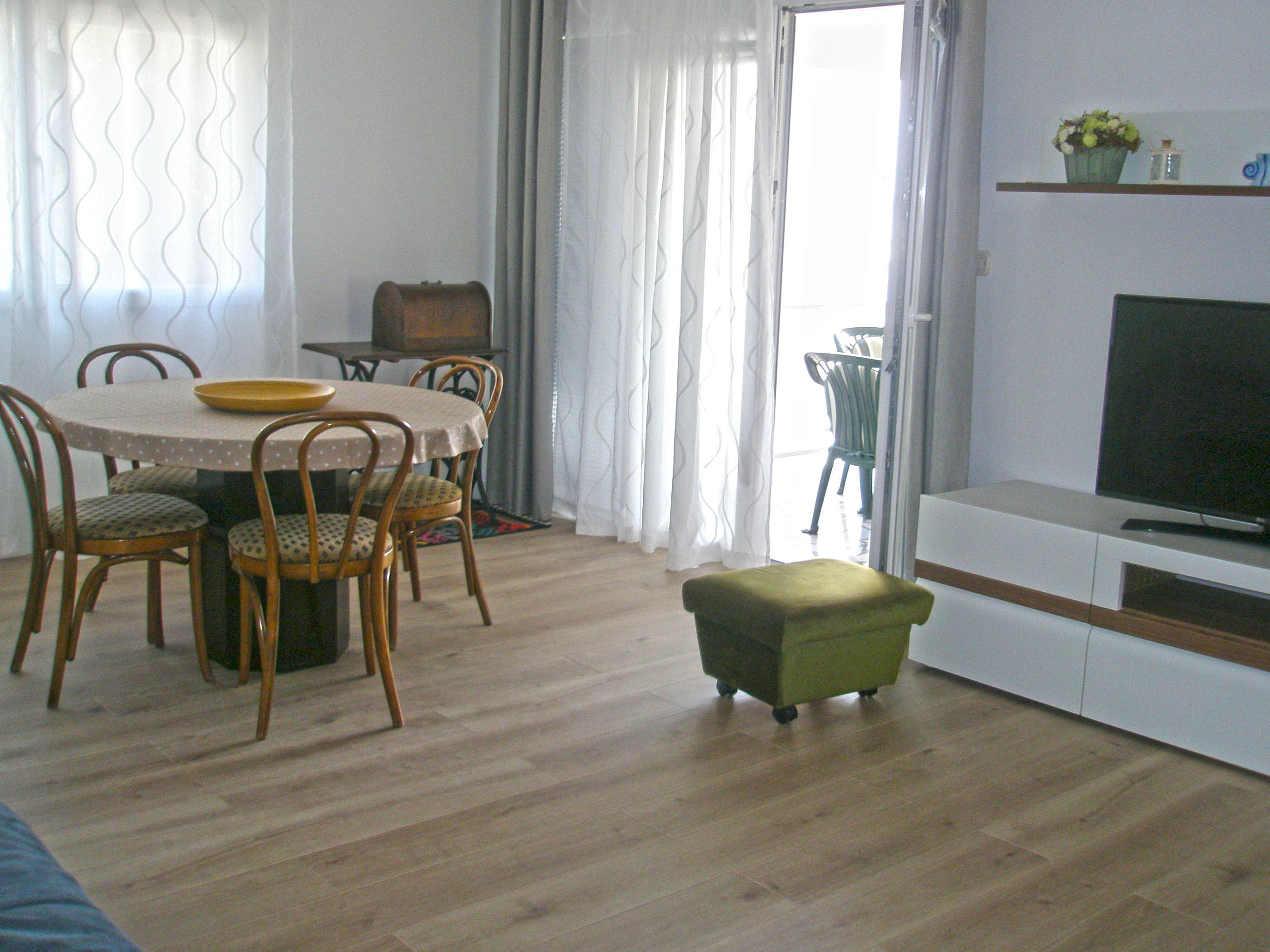 Apartments Mateo 104921-A2