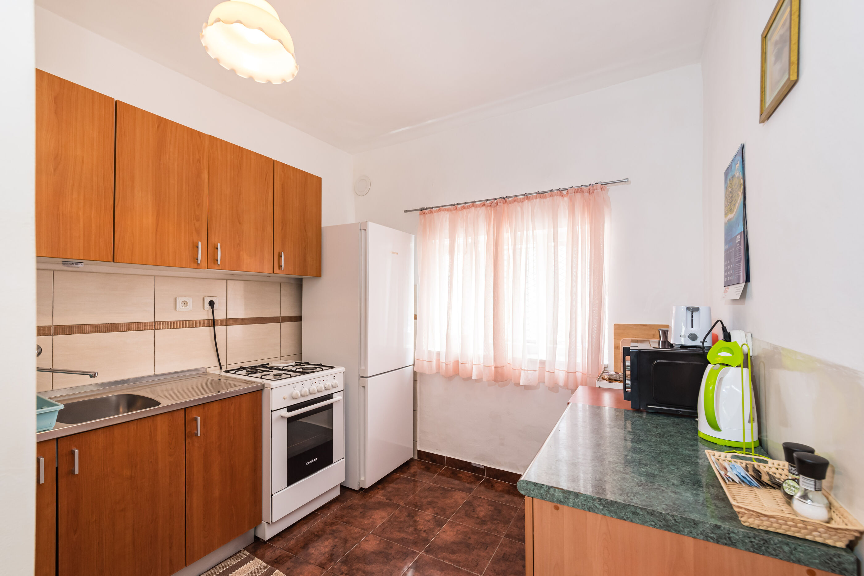 House Franica 76471-A1