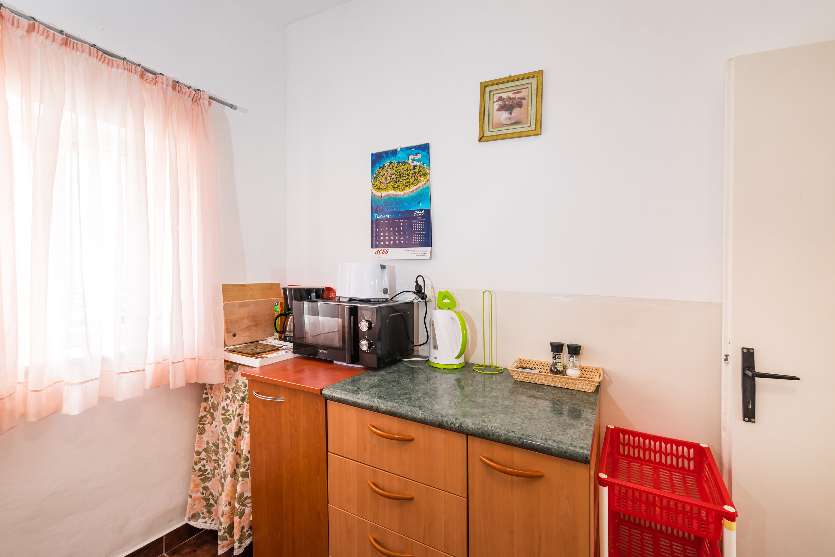 House Franica 76471-A1