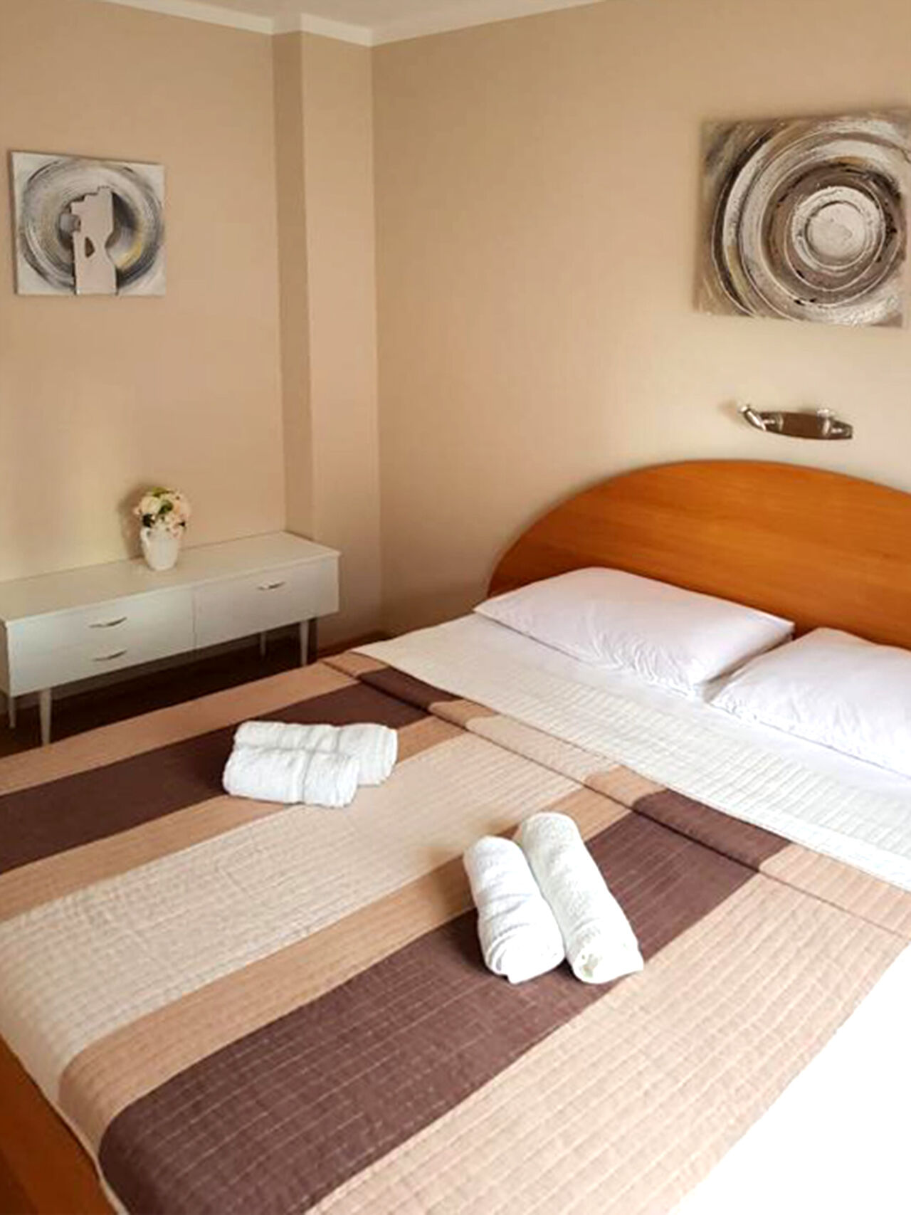 Apartments and Rooms Neda 115831-A1