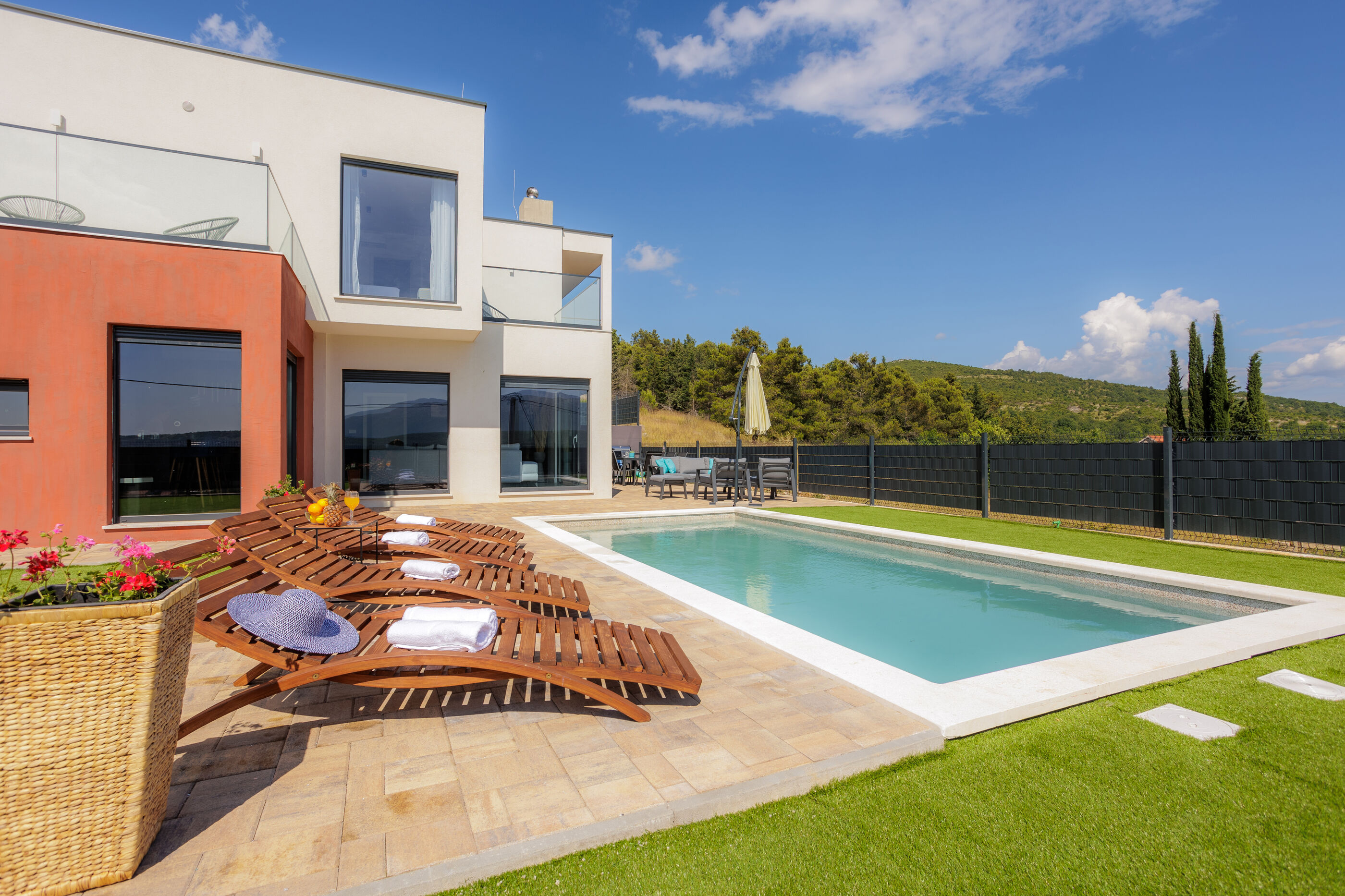 Villa Meridiem V2252-K1