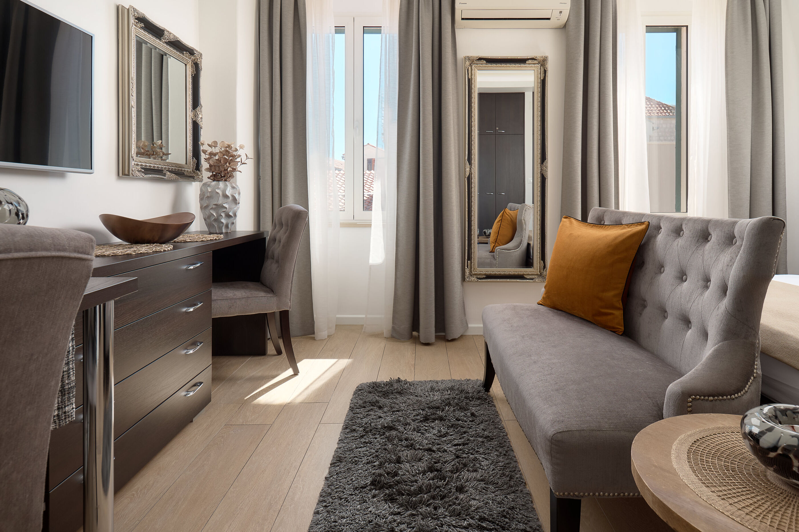 Apartments Studios 81 Accommodation in Split