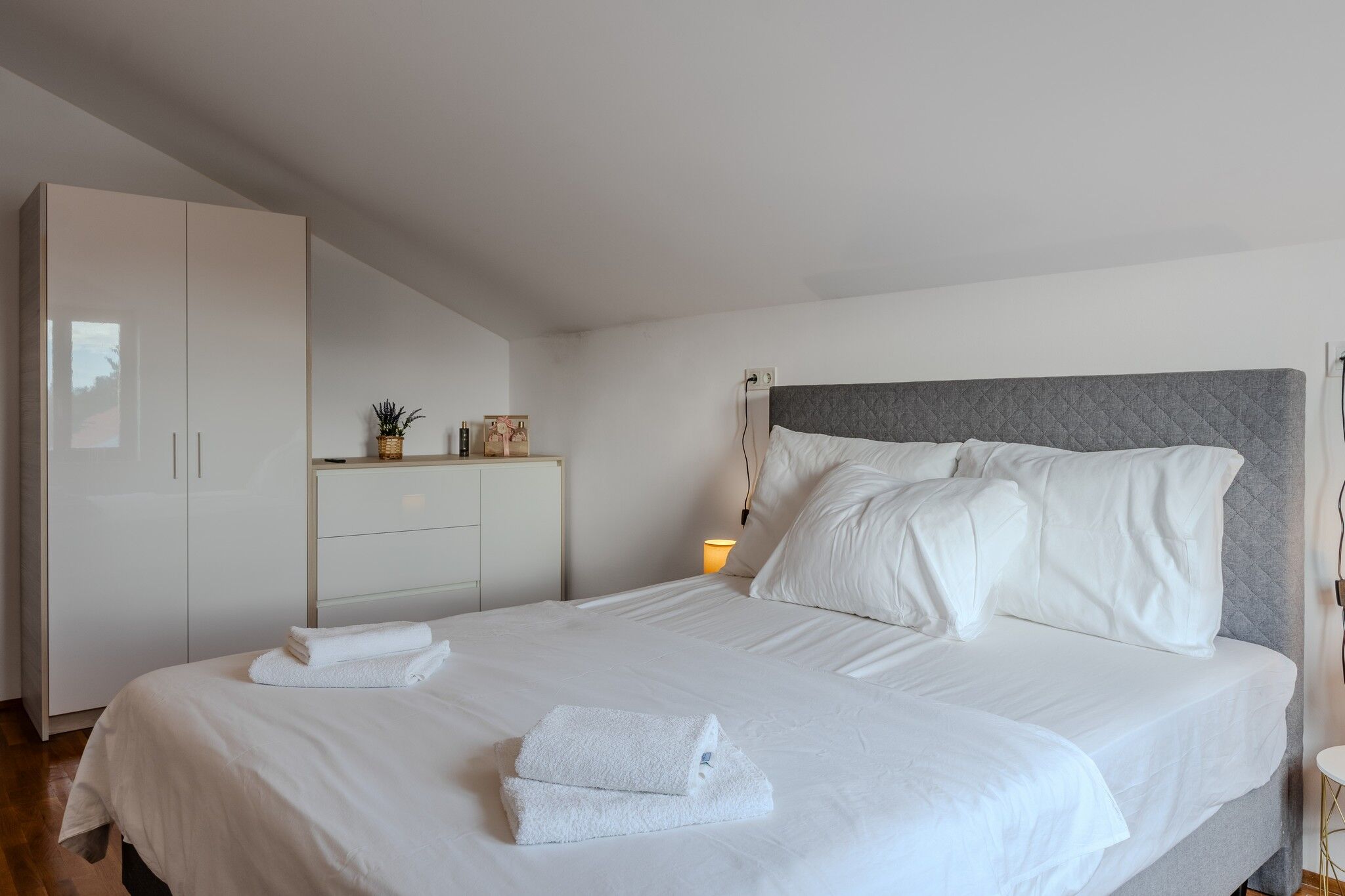 Apartment Penthouse Novalja 11514-A1
