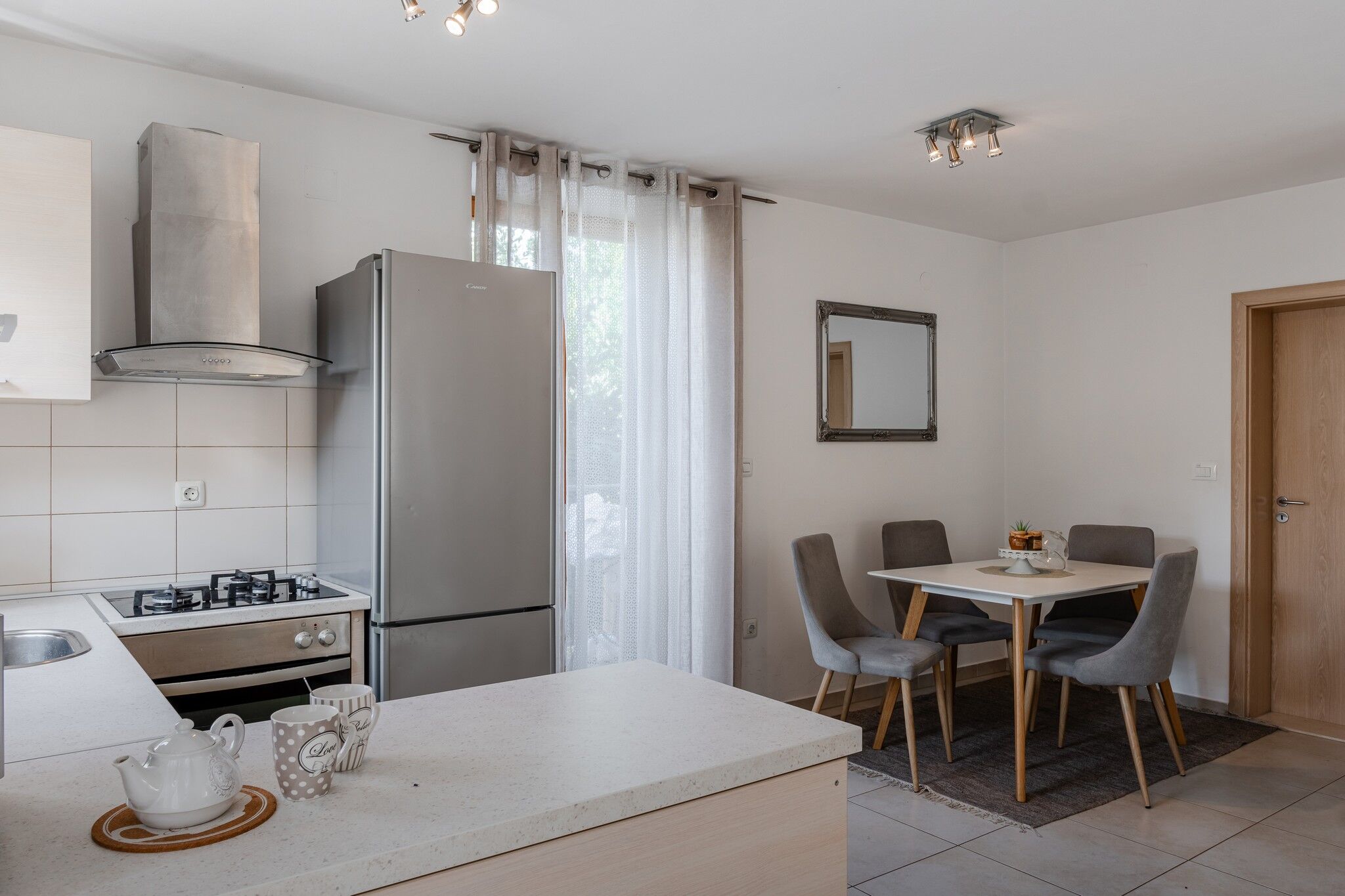 Apartments Wishing Well & Four seasons 11515-A1