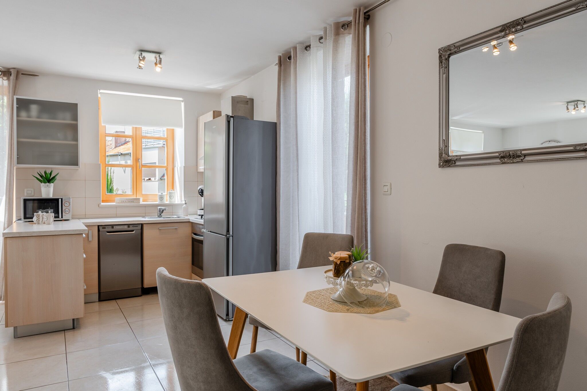 Apartments Wishing Well & Four seasons 11515-A1