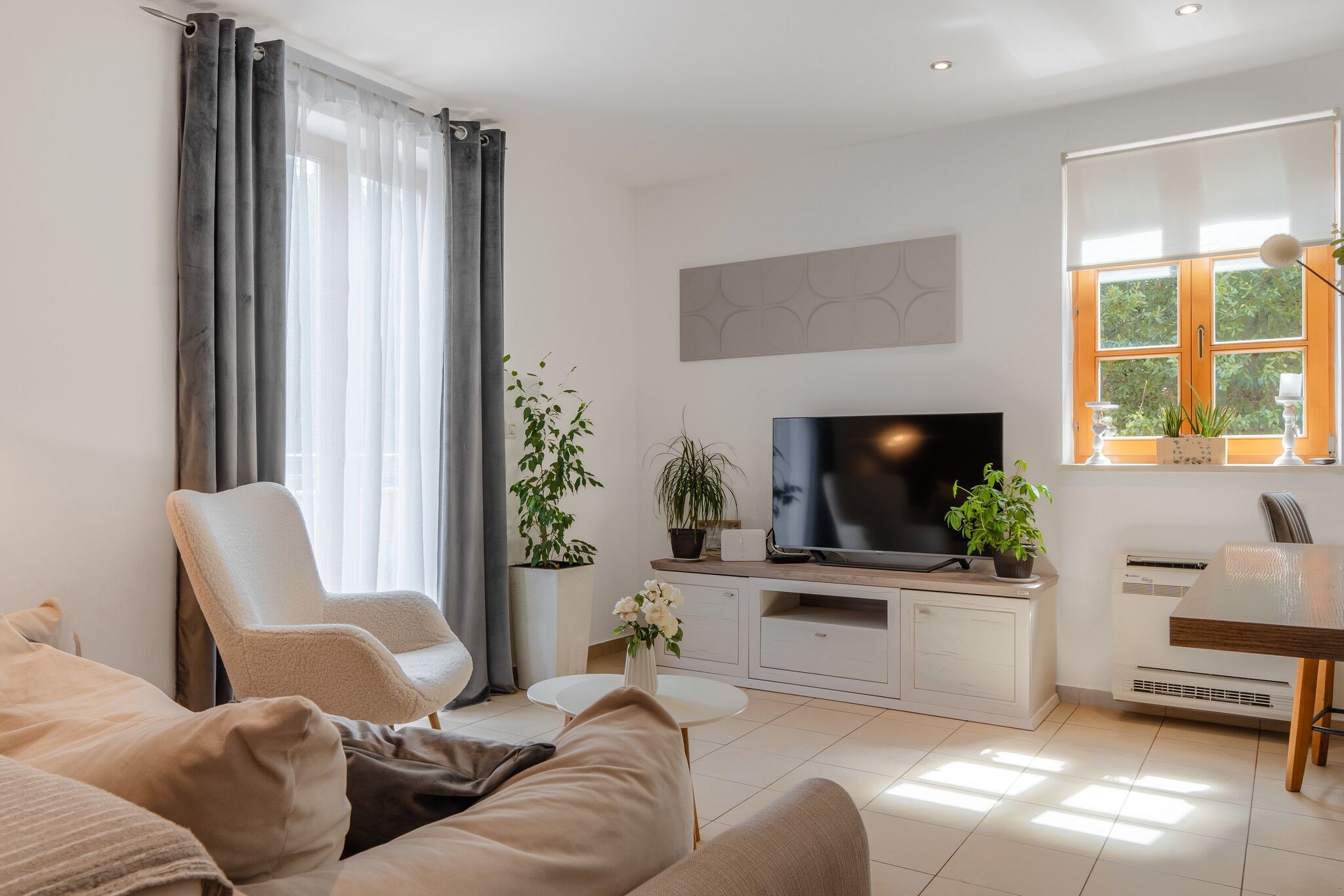 Apartments Wishing Well & Four seasons 11515-A2