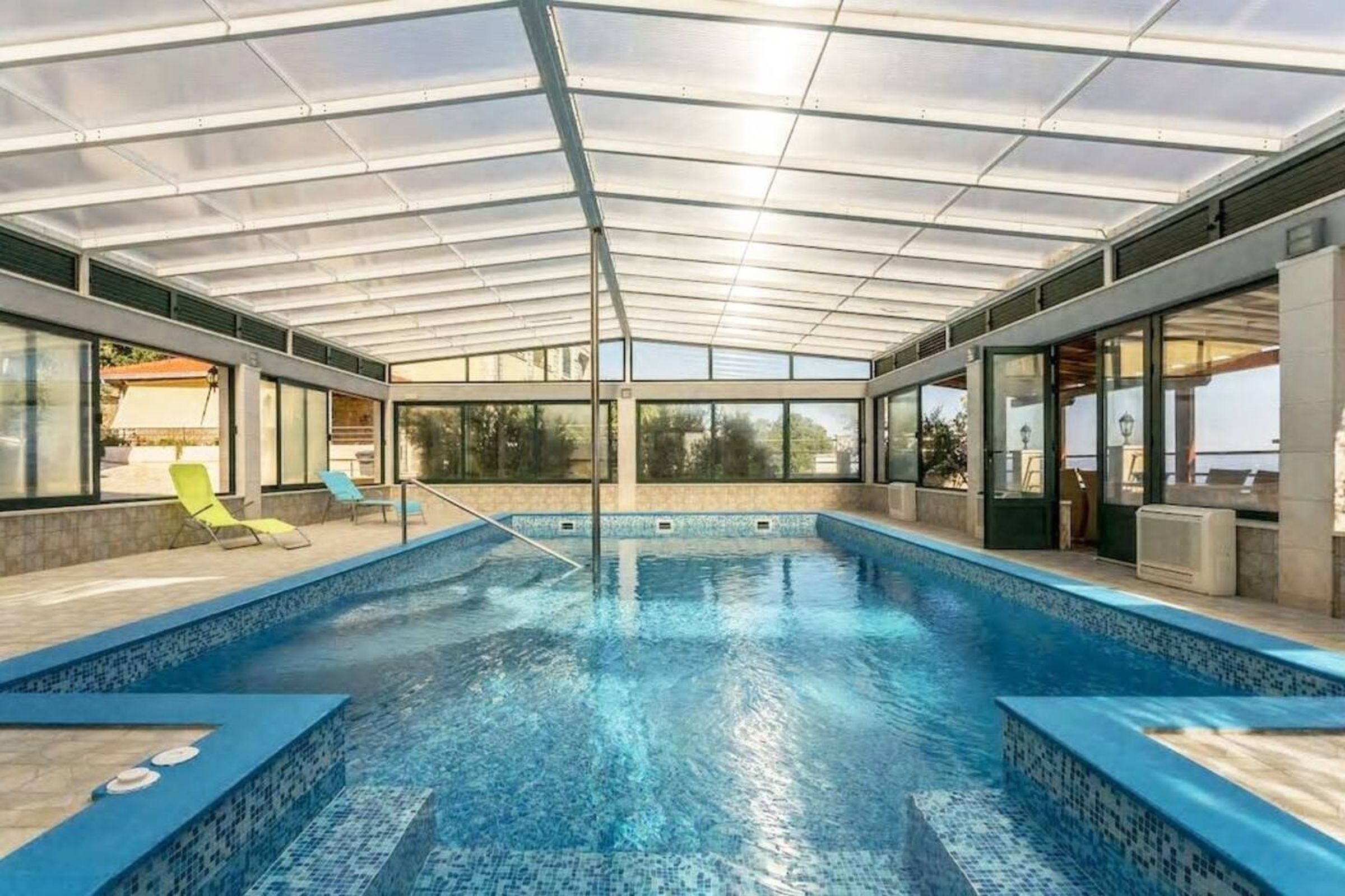 Villa Casa with indoor pool V9752-K1
