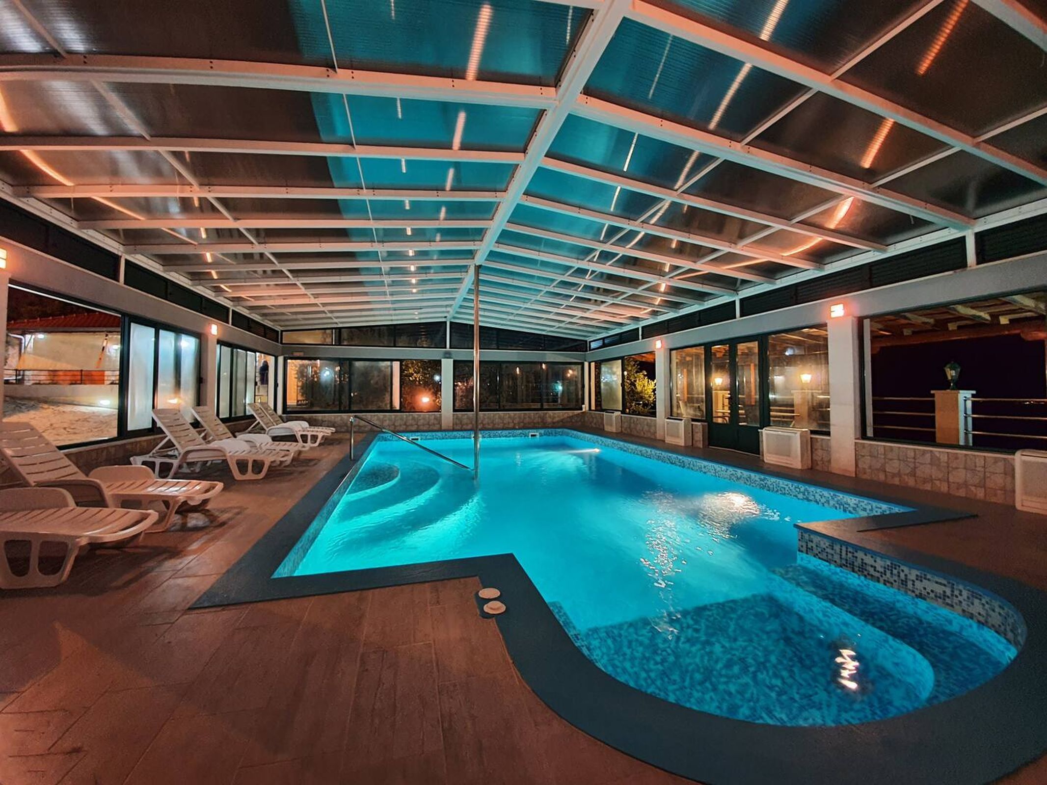 Villa Casa with indoor pool V9752-K1