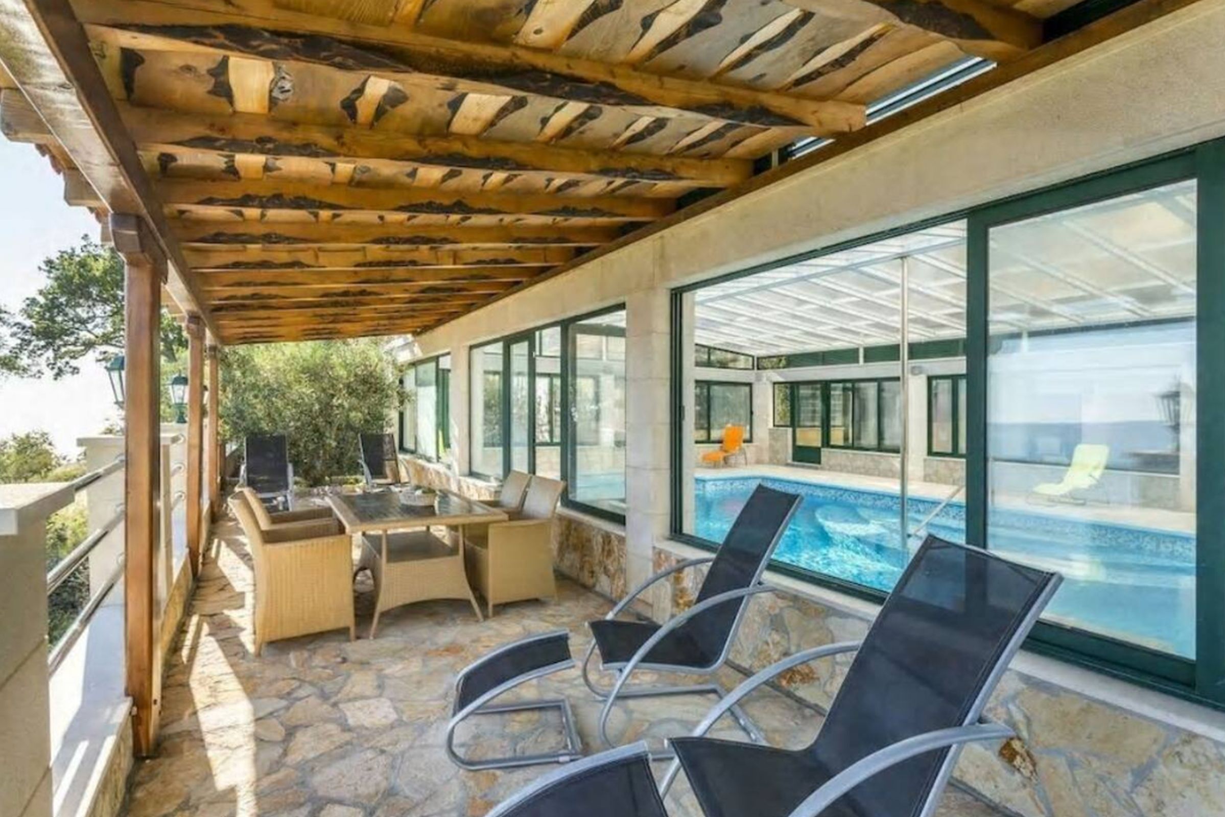 Villa Casa with indoor pool V9752-K1