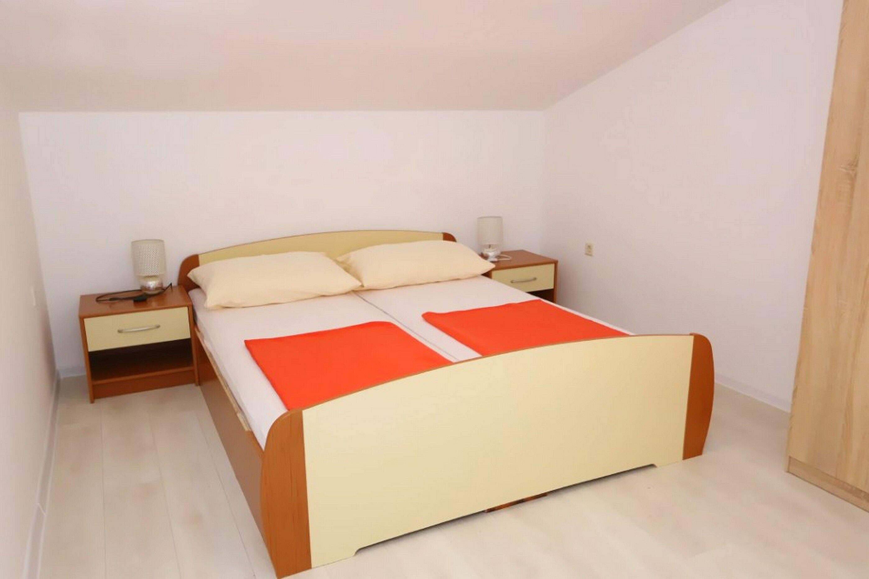 Apartments Vacation Jakisnica 115871-A2