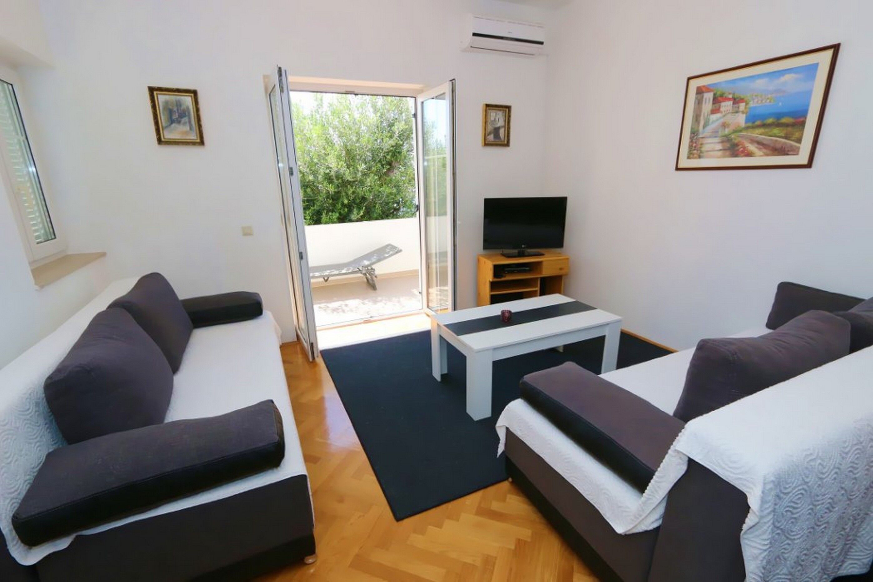 Apartments Vacation Jakisnica 115871-A6