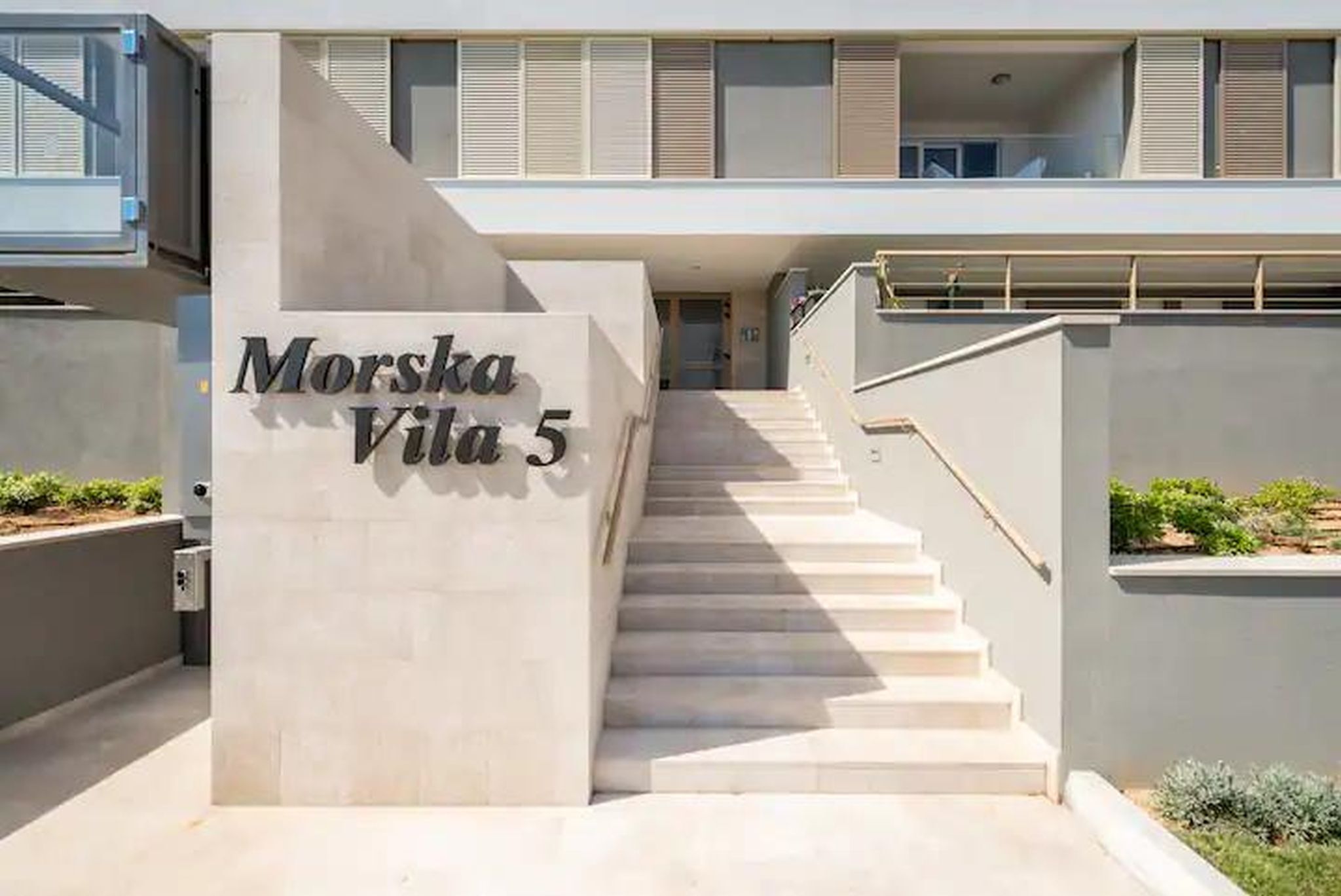 Apartment Blue Oasis 116051-A1