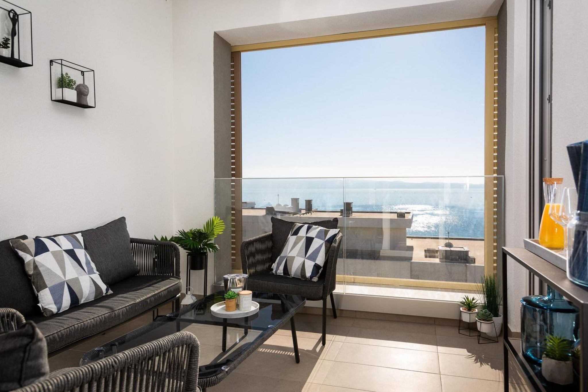 Apartment Blue Oasis 116051-A1