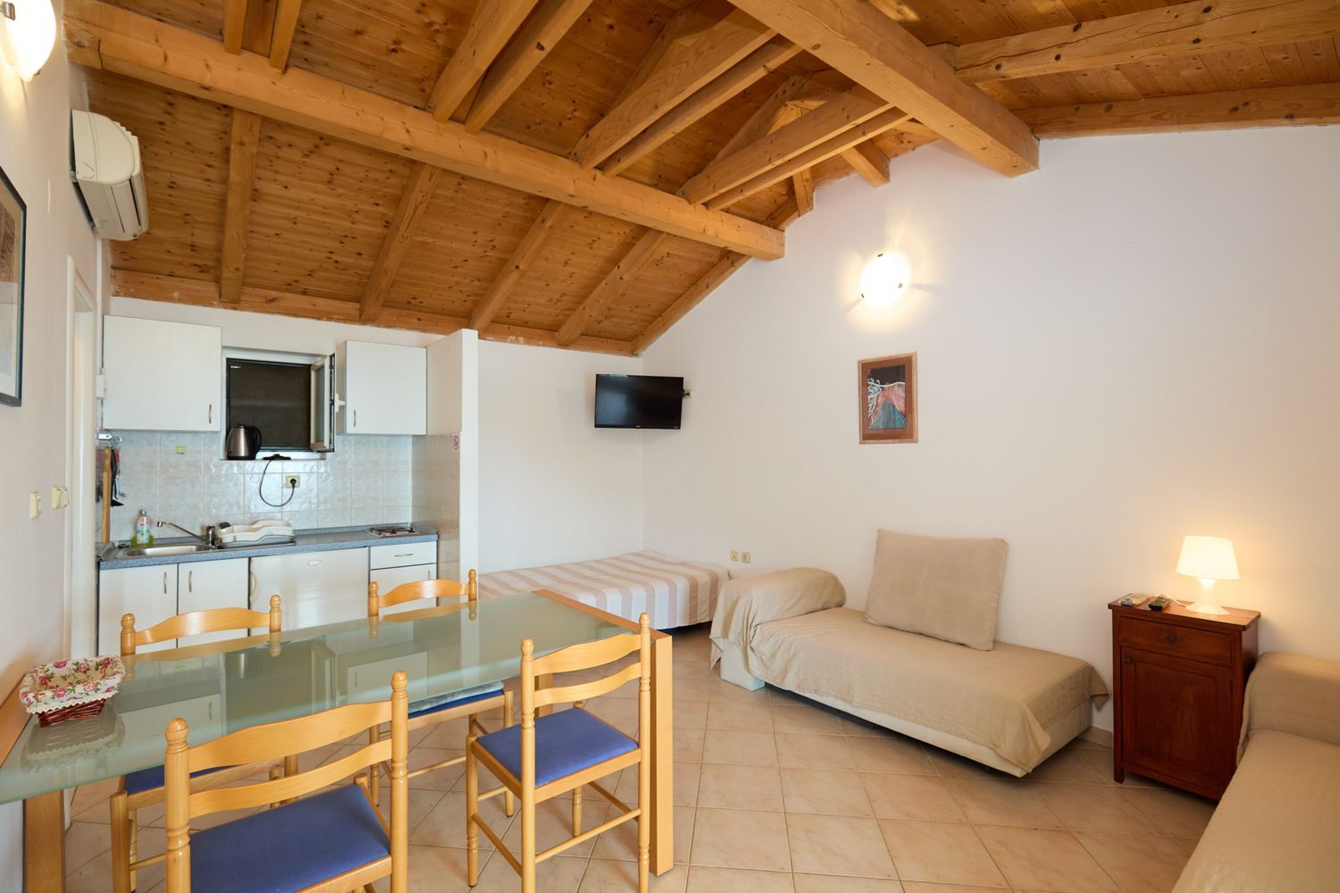 Apartments Hansal A1