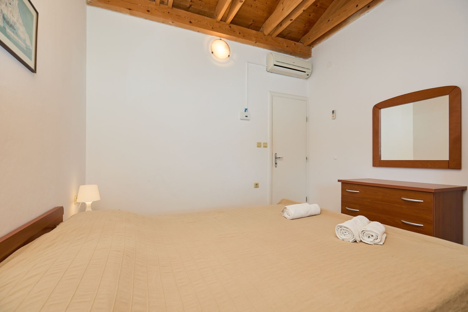 Apartments Hansal A1