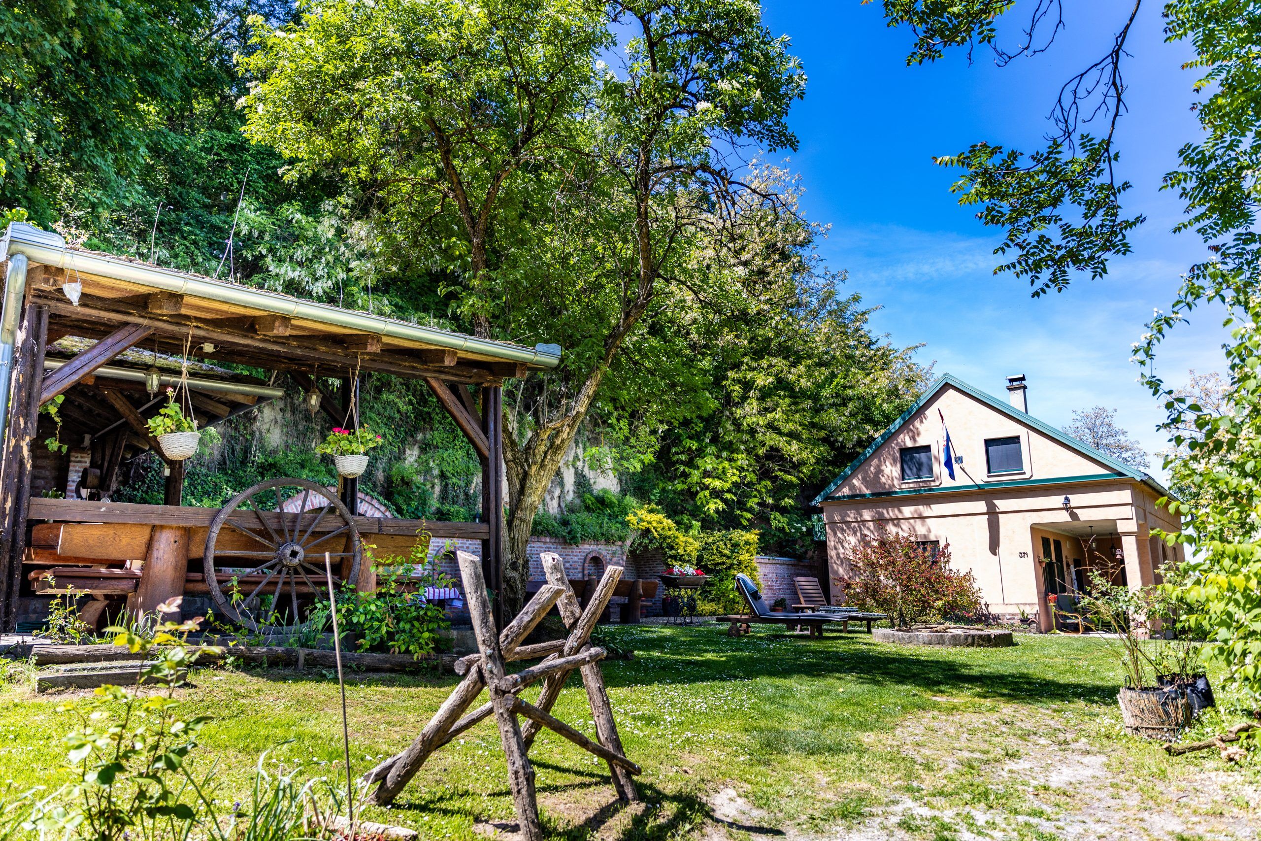 House Bogdan 110691-K1