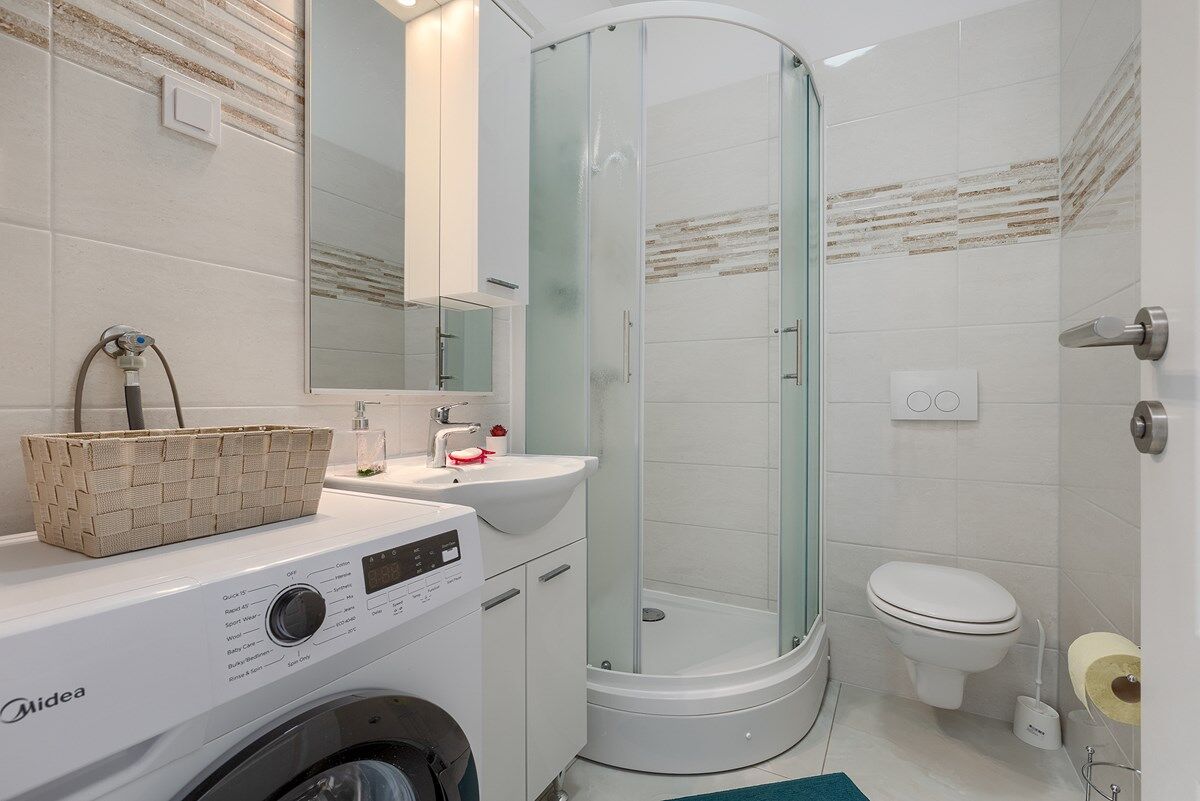 House Vella 74337-A1