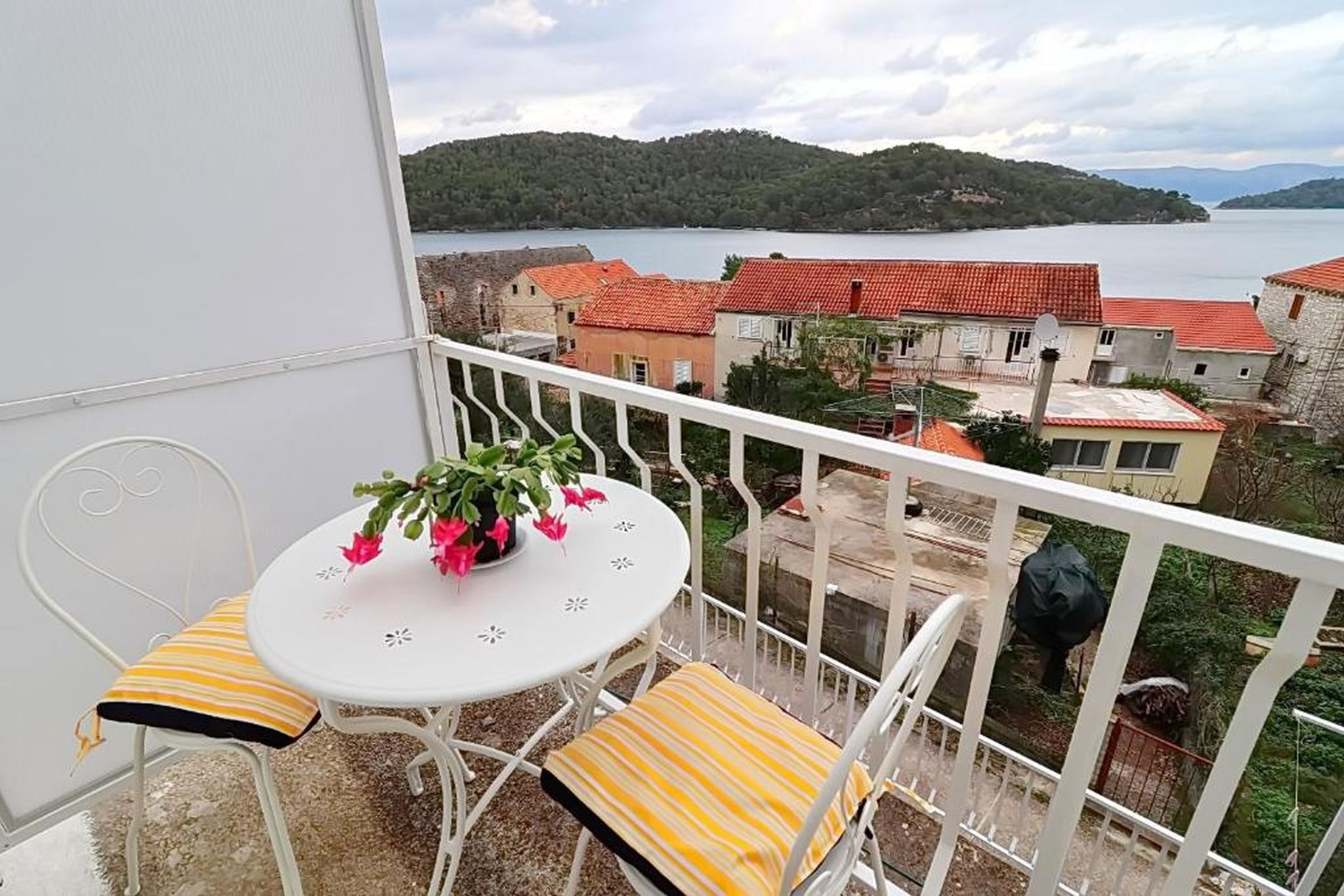 Apartments Nodilo 116151-A3