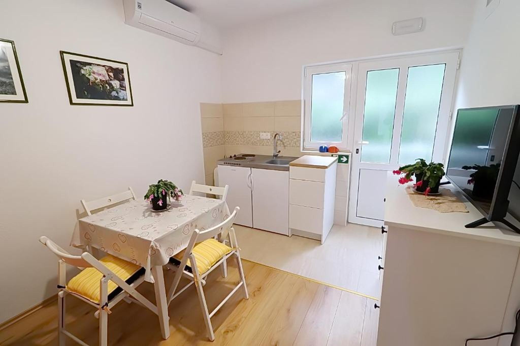 Apartments Nodilo 116151-A3