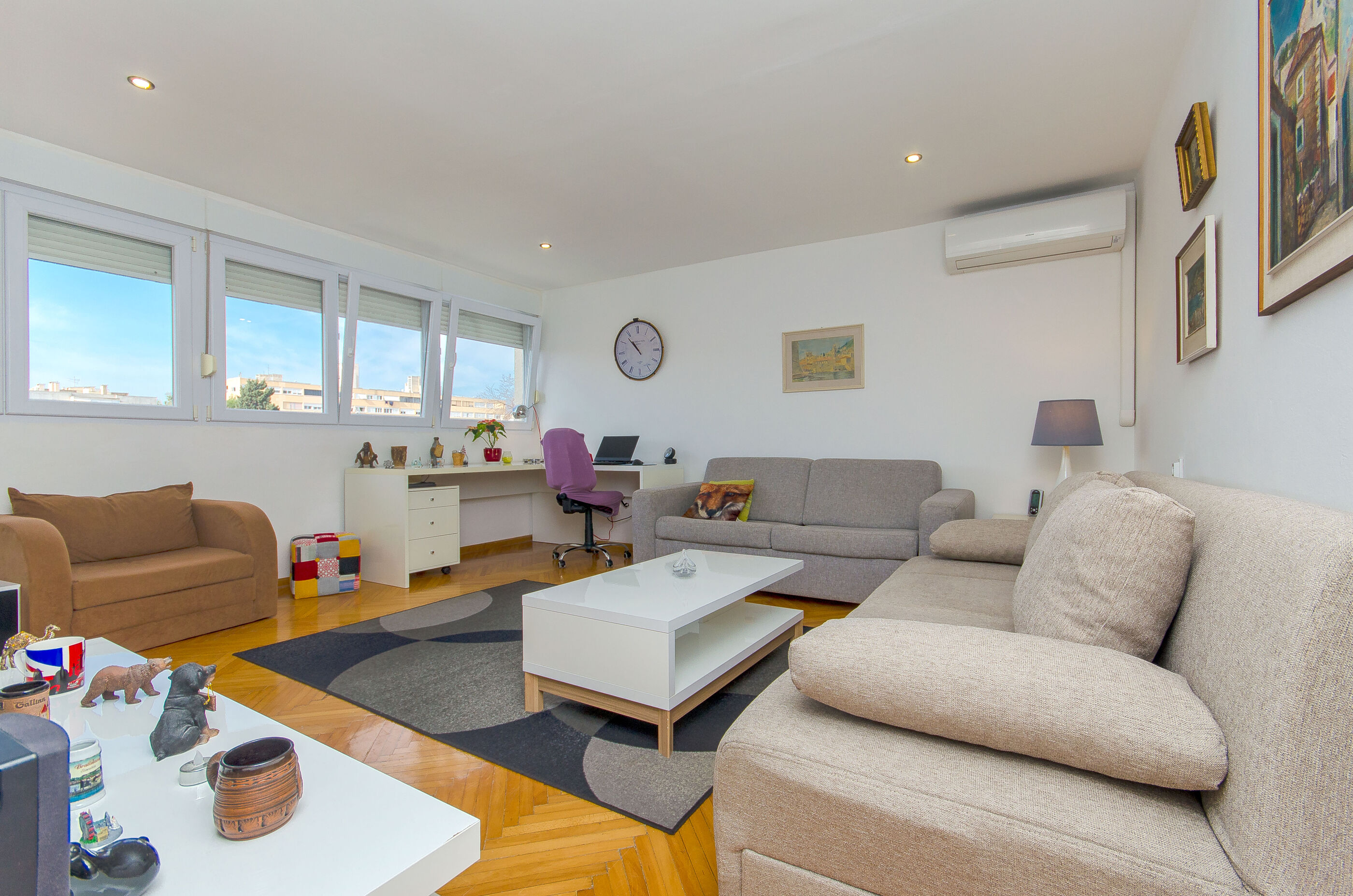 Apartment Sunny 38943-A1
