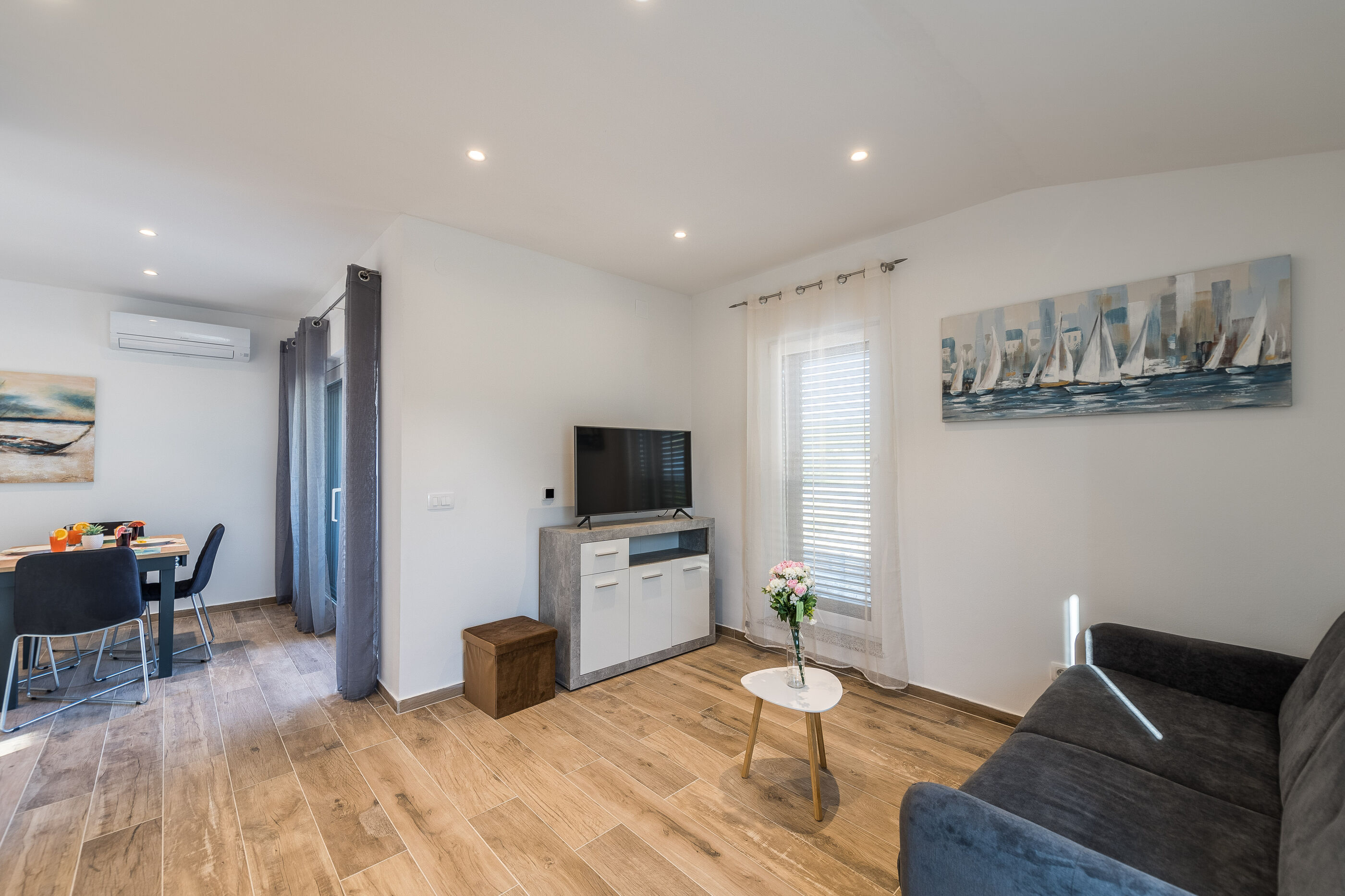 Apartments Cozy 116201-A1