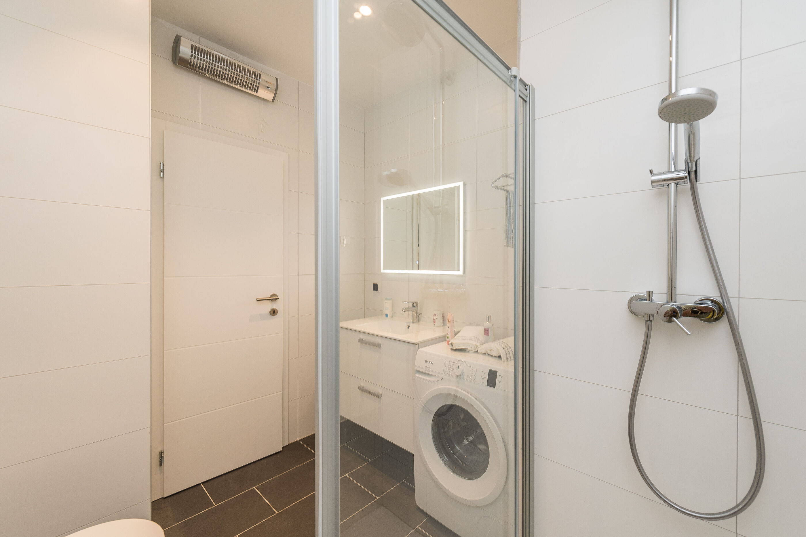 Apartments Cozy 116201-A1