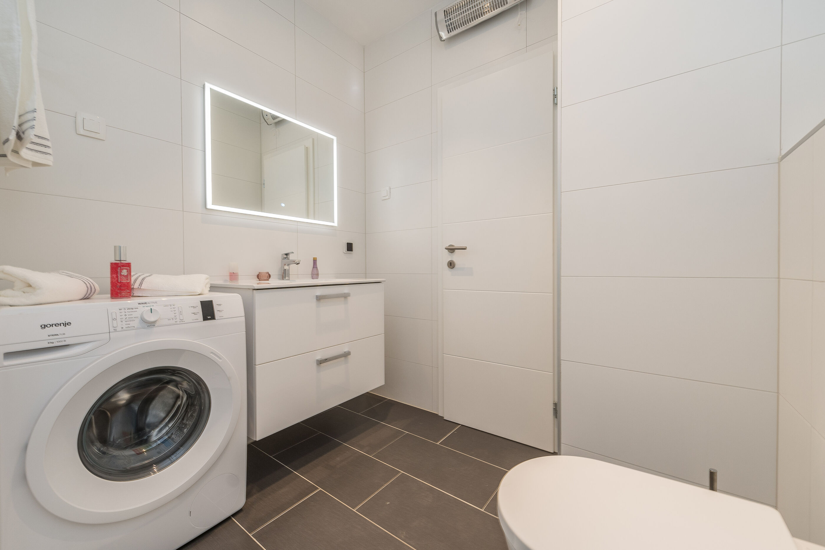 Apartments Cozy 116201-A2