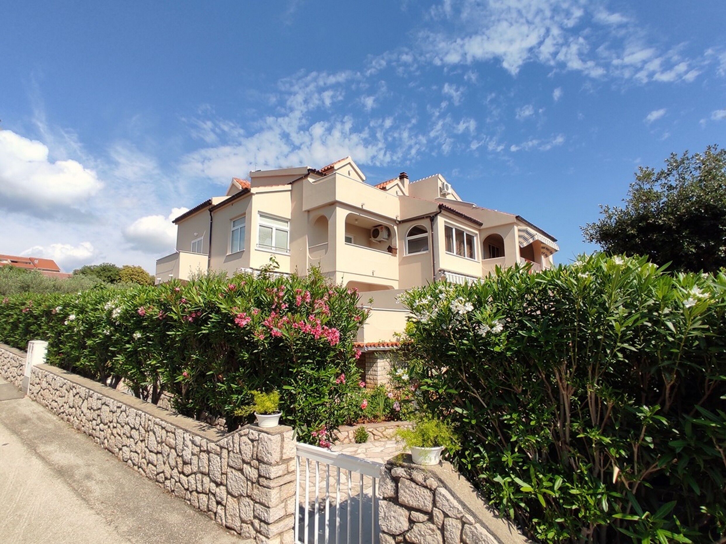 Apartments Mandre near sea 116191-A9
